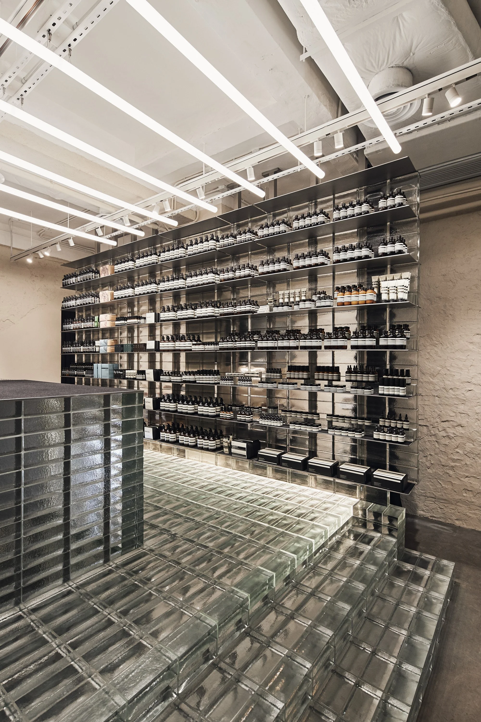 190603 Aesop Gough St 1818.jpg