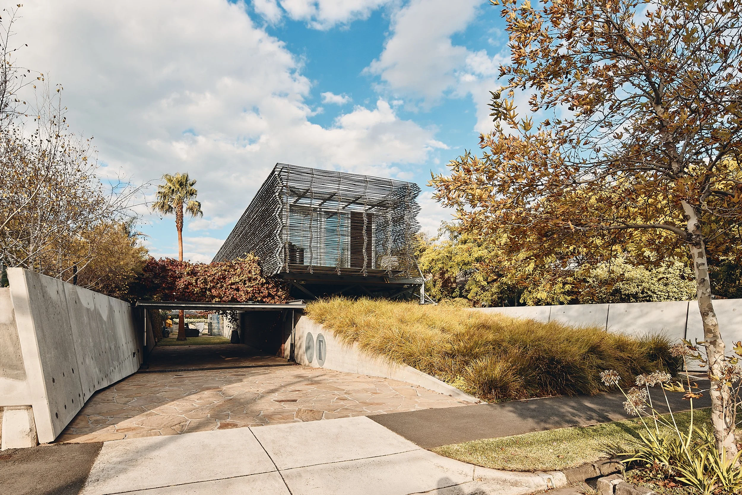 COMPOUND HOUSE — March Studio