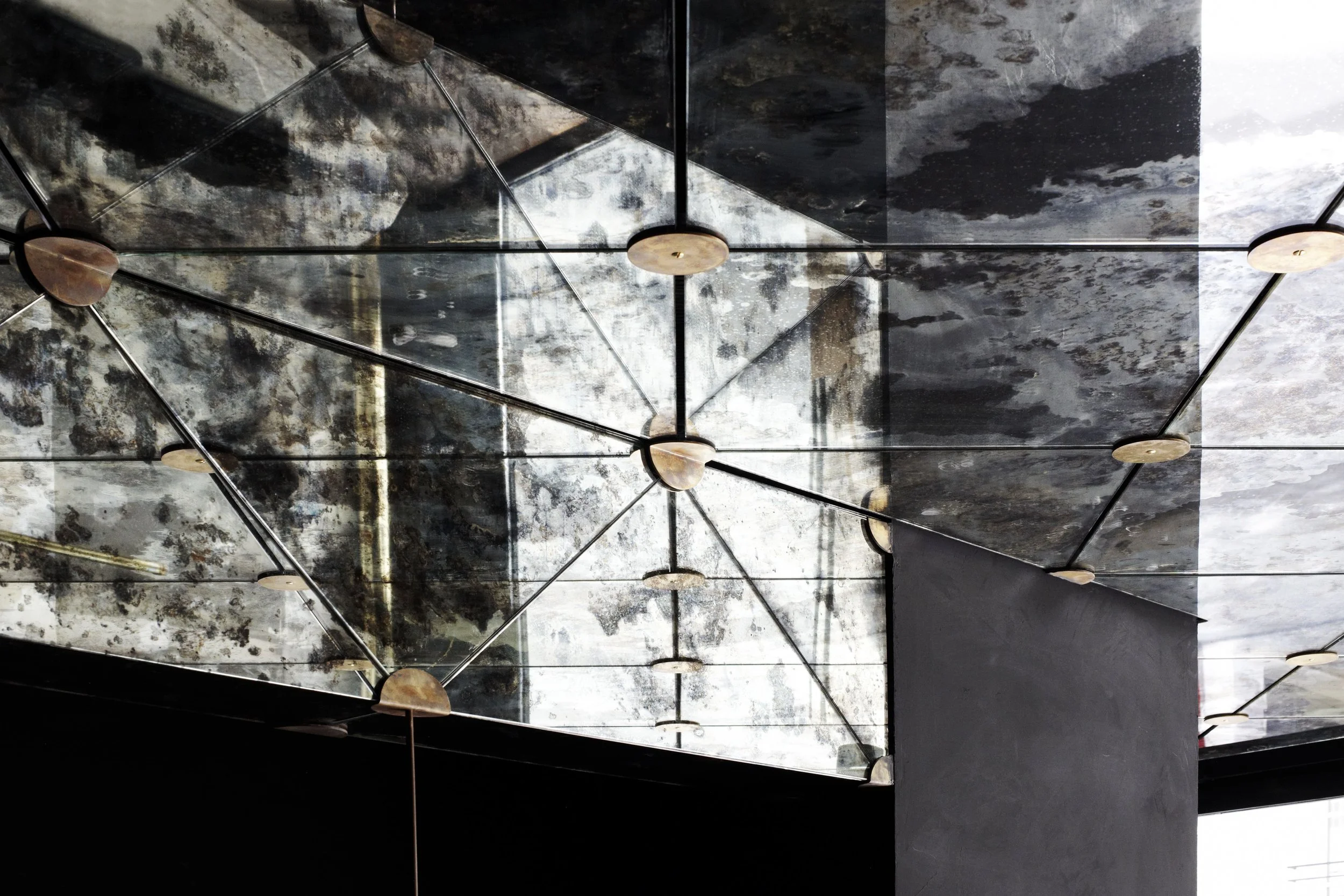 DAMIR DOMA STORE 4 _ Adrien Dirand.jpg