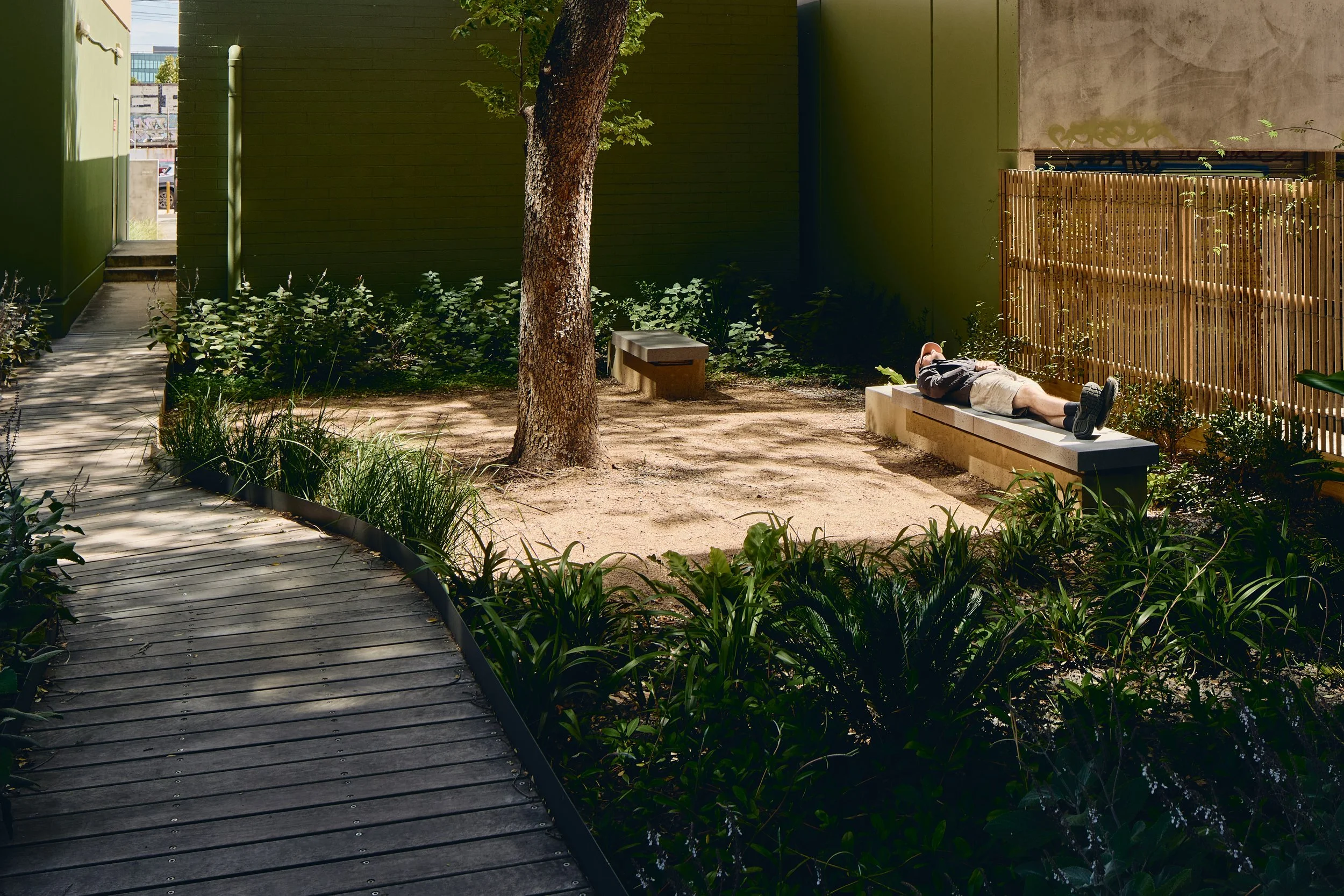 250218 Electric St 1981.jpg