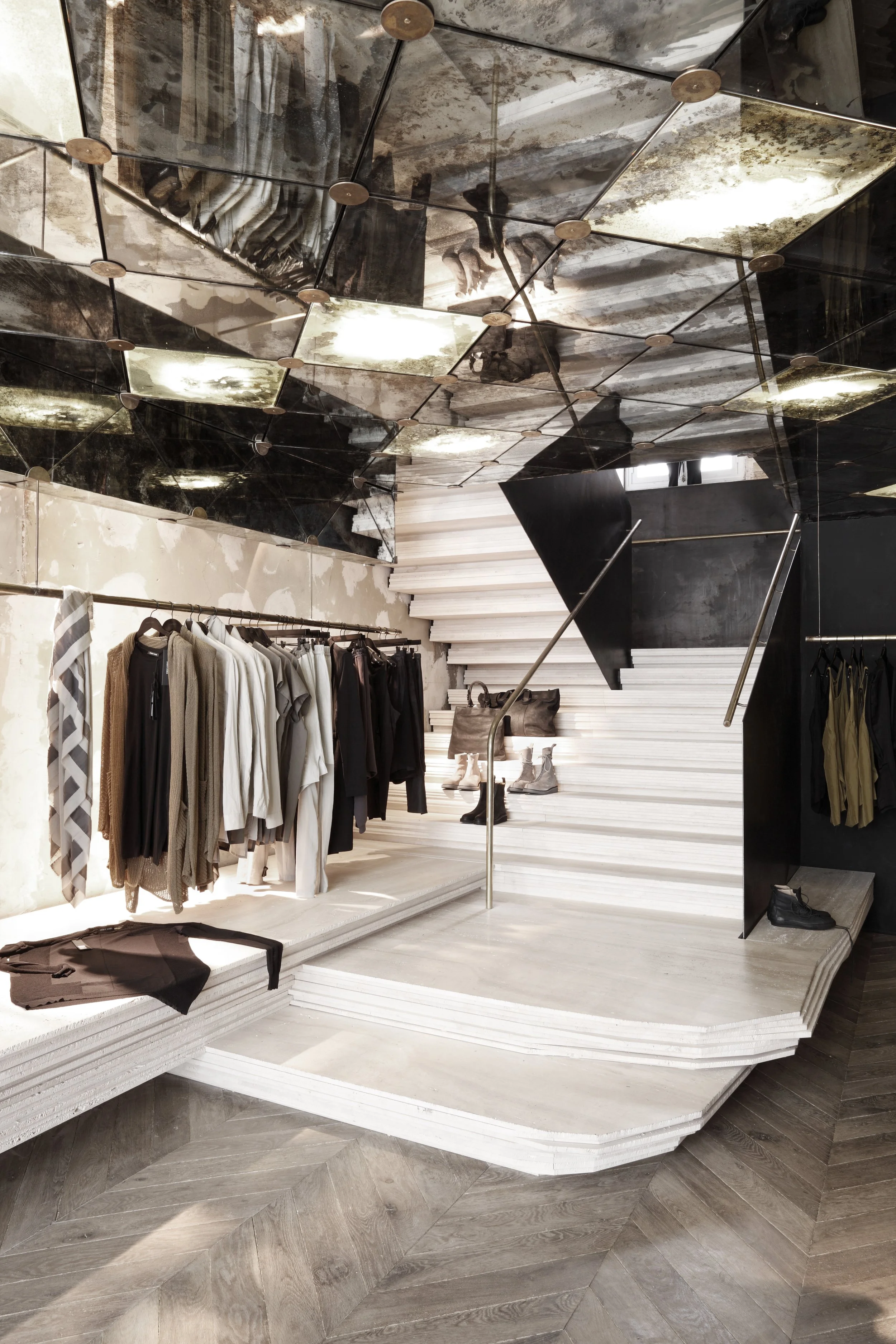 Damir Doma_Cut architectures_© David Foessel_011.jpg
