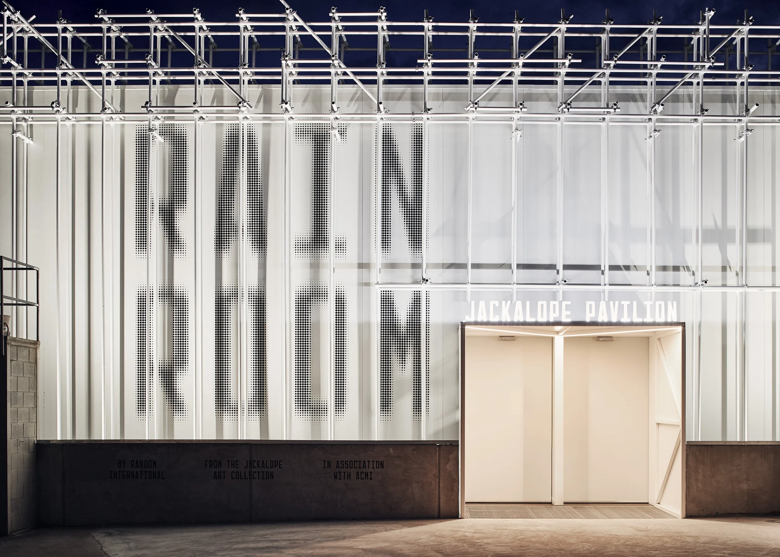 190829 Rain Room 1826.jpg