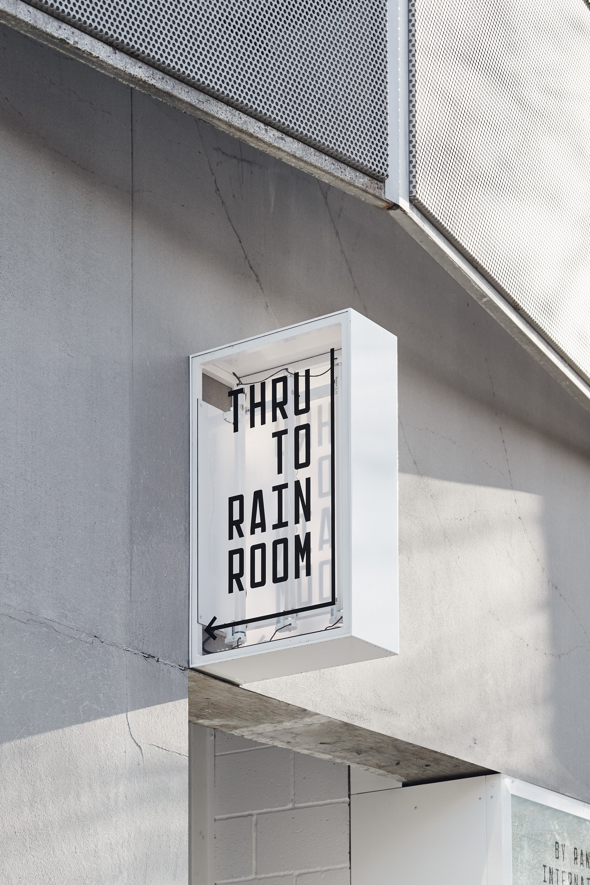 190829 Rain Room 0141.jpg