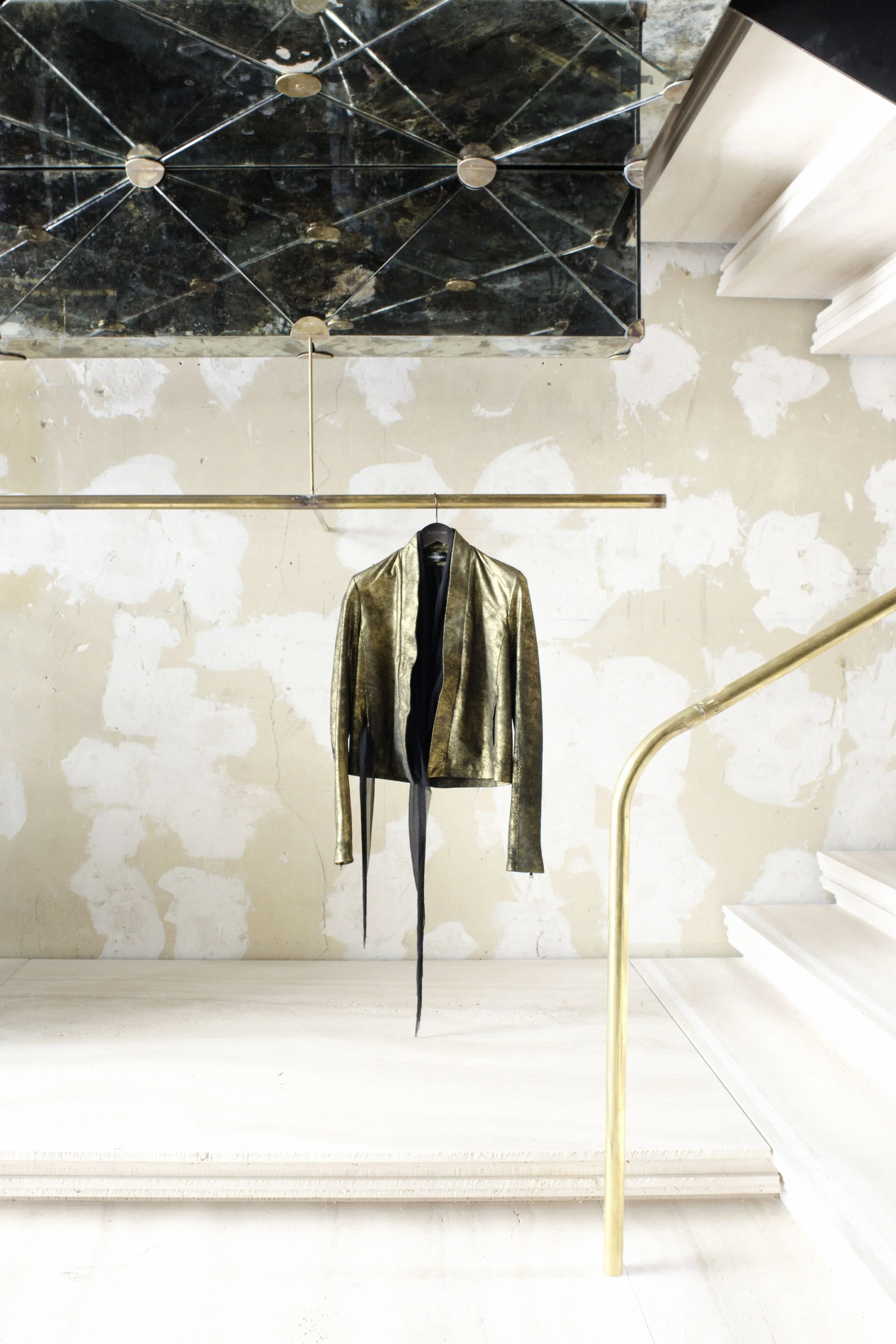 DAMIR DOMA STORE 8 _ Adrien Dirand.jpg
