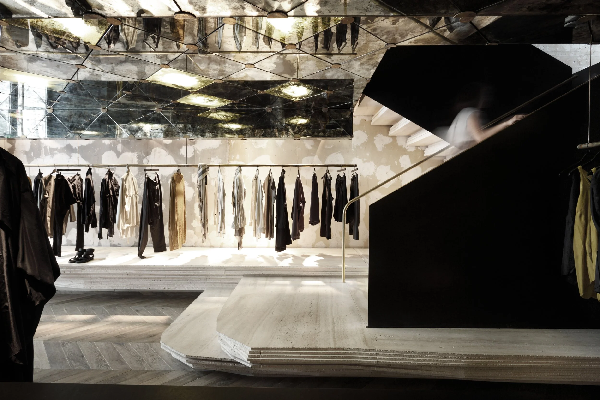 Damir Doma_Cut architectures_© David Foessel_014.jpg