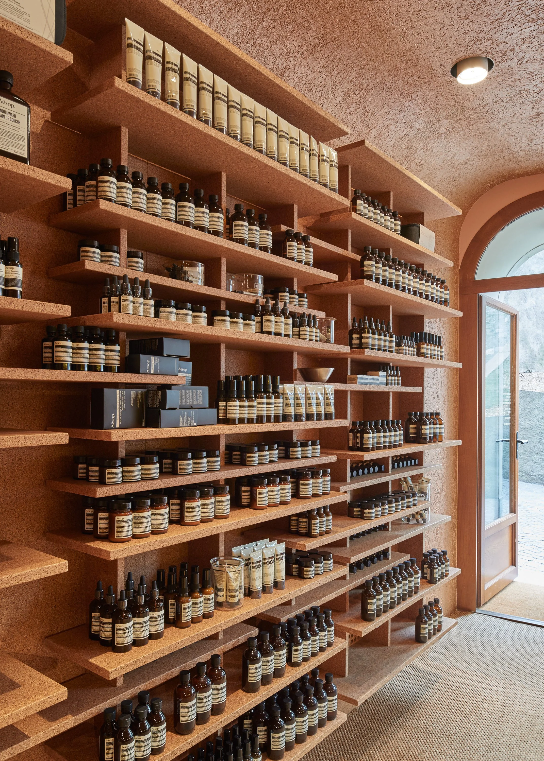 170320 Aesop Geneva 1558.jpg