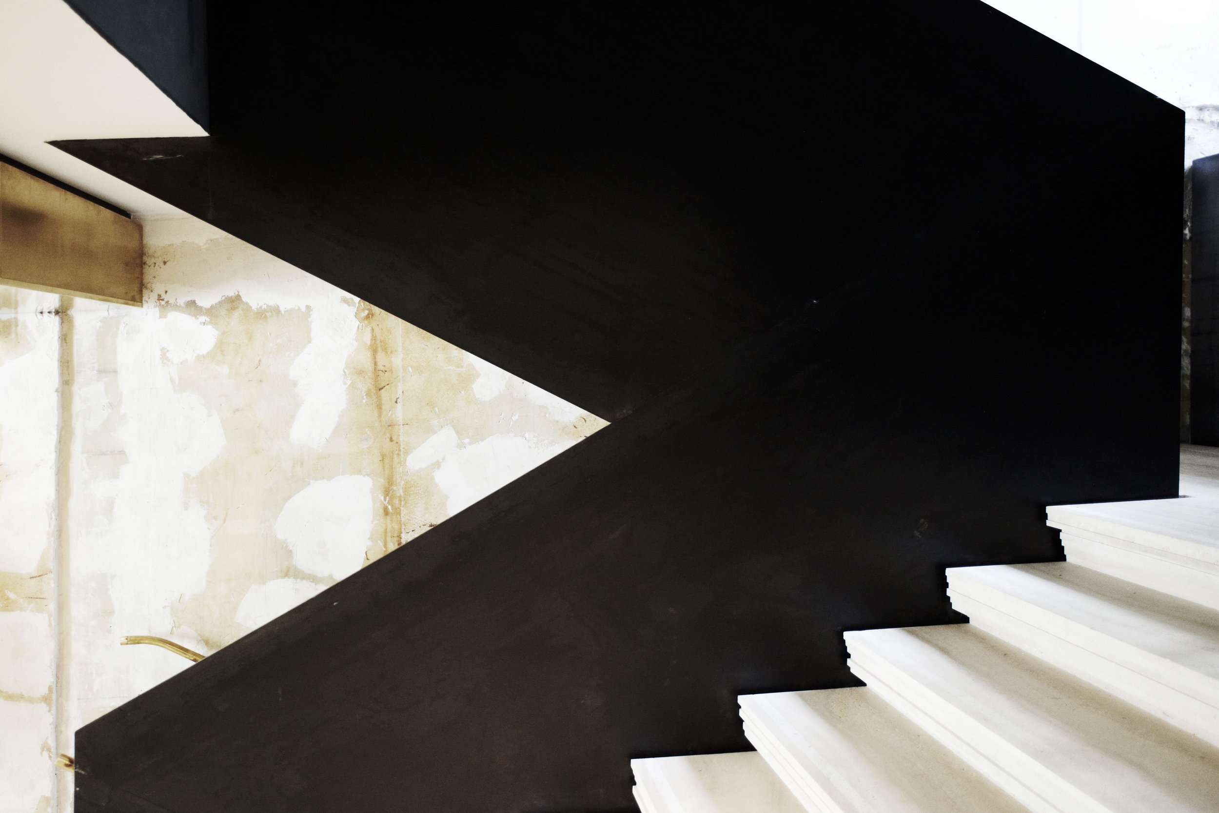 DAMIR DOMA STORE 7 _ Adrien Dirand.jpg