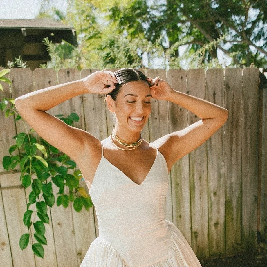 Dreamy moments from The Dress Theory runway show 💫 

Honored to assist the incredibly talented @lindseyjmakeup and create this stunning makeup look. From soft, glowing skin to timeless elegance, this look was all about enhancing natural beauty and c