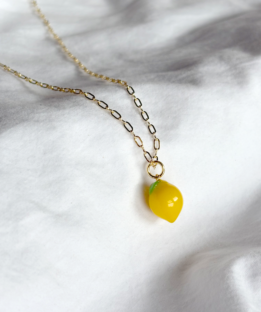 wholelemonnecklace.png