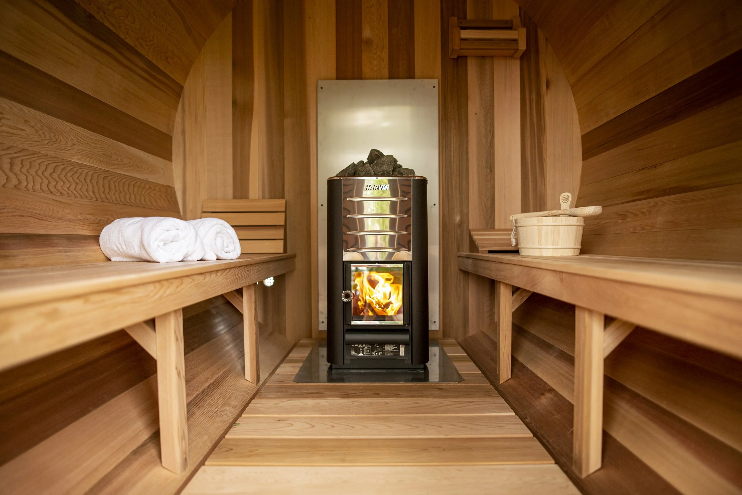 03-RedBarrelWoodHeater_Print-2409.jpg
