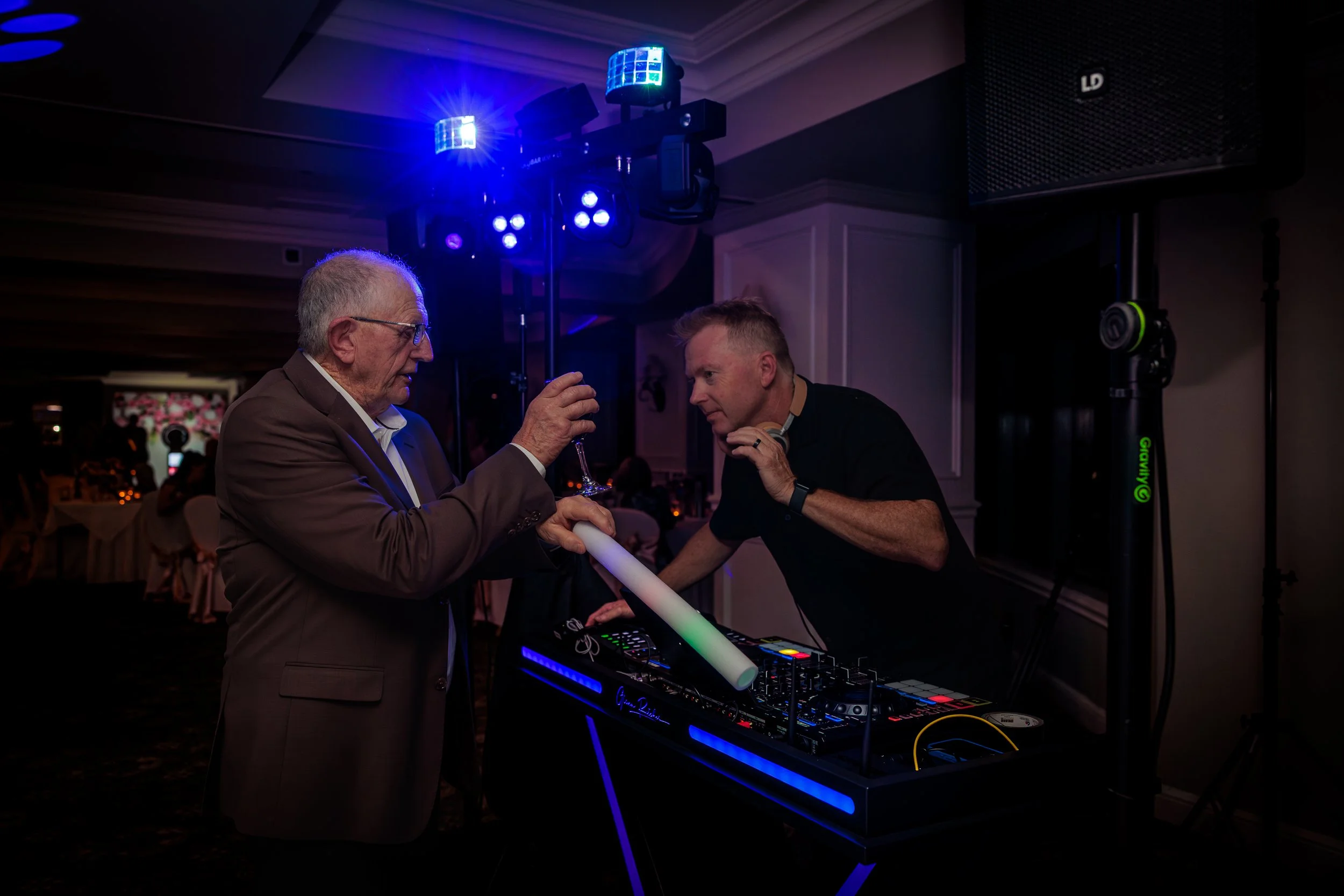 Wedding DJ Glenn Ritchie performing at a reception at Stamford Plaza Brisbane.