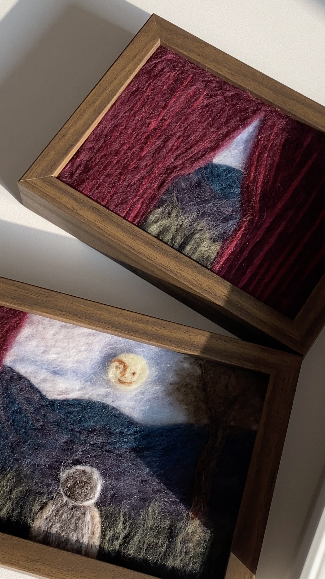 Feiry with Magritte - Wool felt, 2024