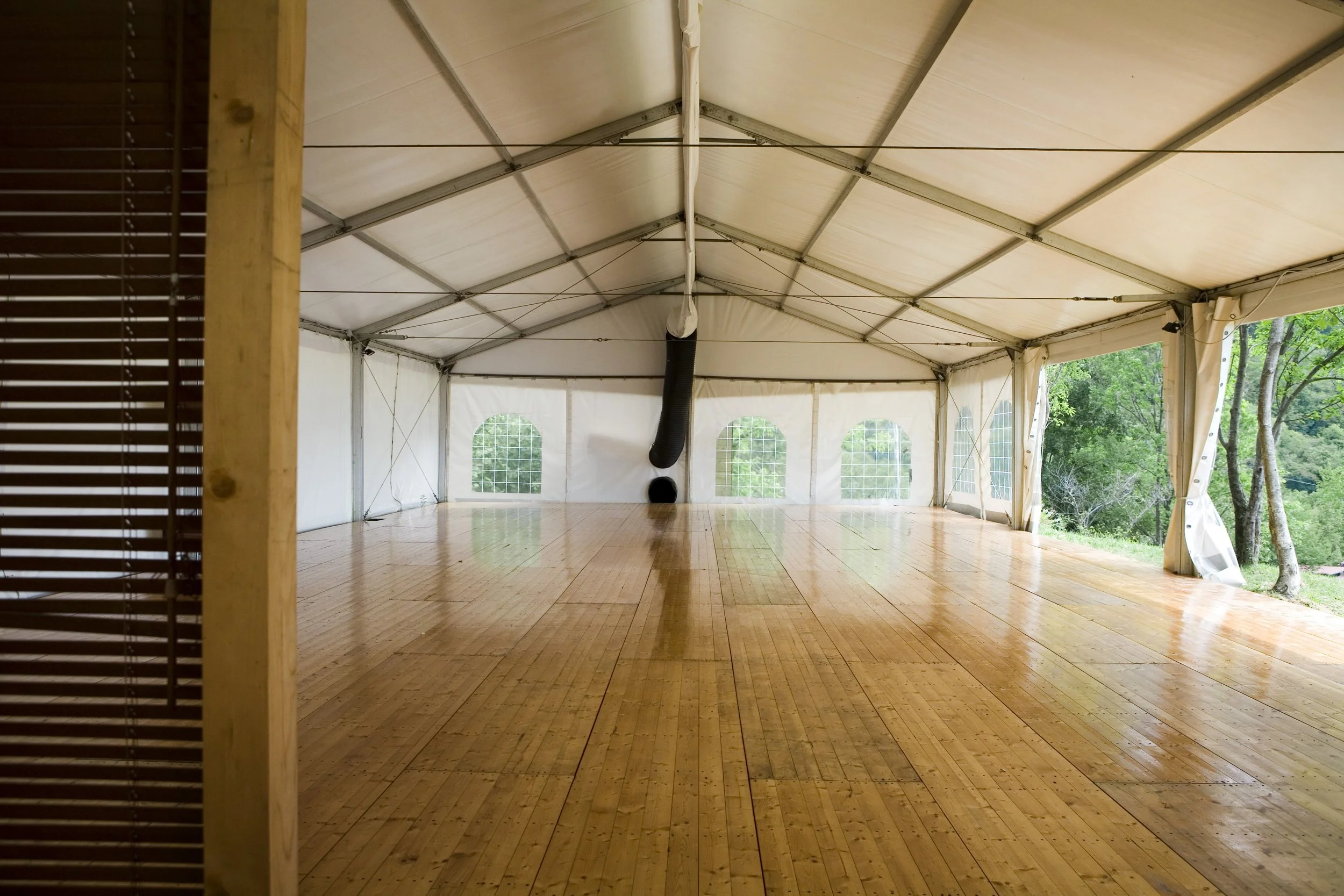 Tendone vuoto 0_2 copia.jpg