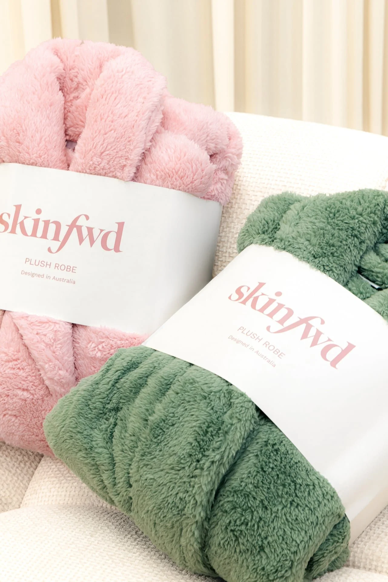 SKINFWD_DressingGown_FA-08260040.jpg