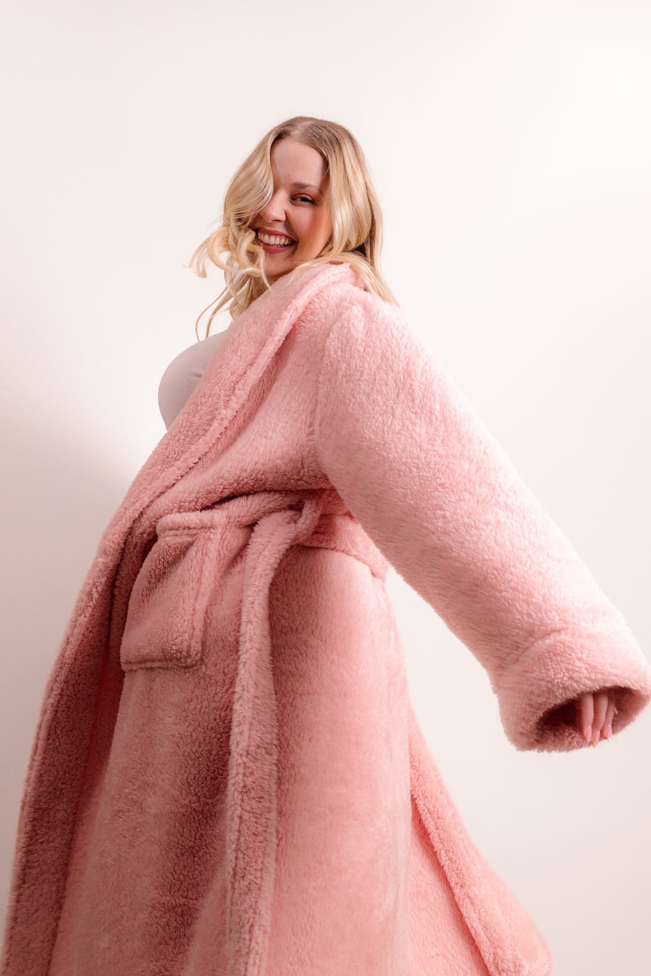 SKINFWD_DressingGown_FA-08261337.jpg