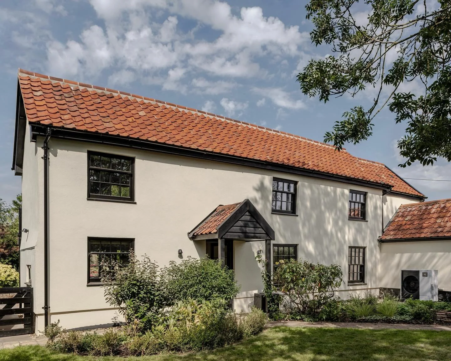 The Cottage, Suffolk. 
Front of house image from a sustainable renovation in the Suffolk countryside.
Architect - @mwarchitects_london 
Photography- @frenchandtye 
Build & management- @projectninebespoke 
#countryliving #design #renovation