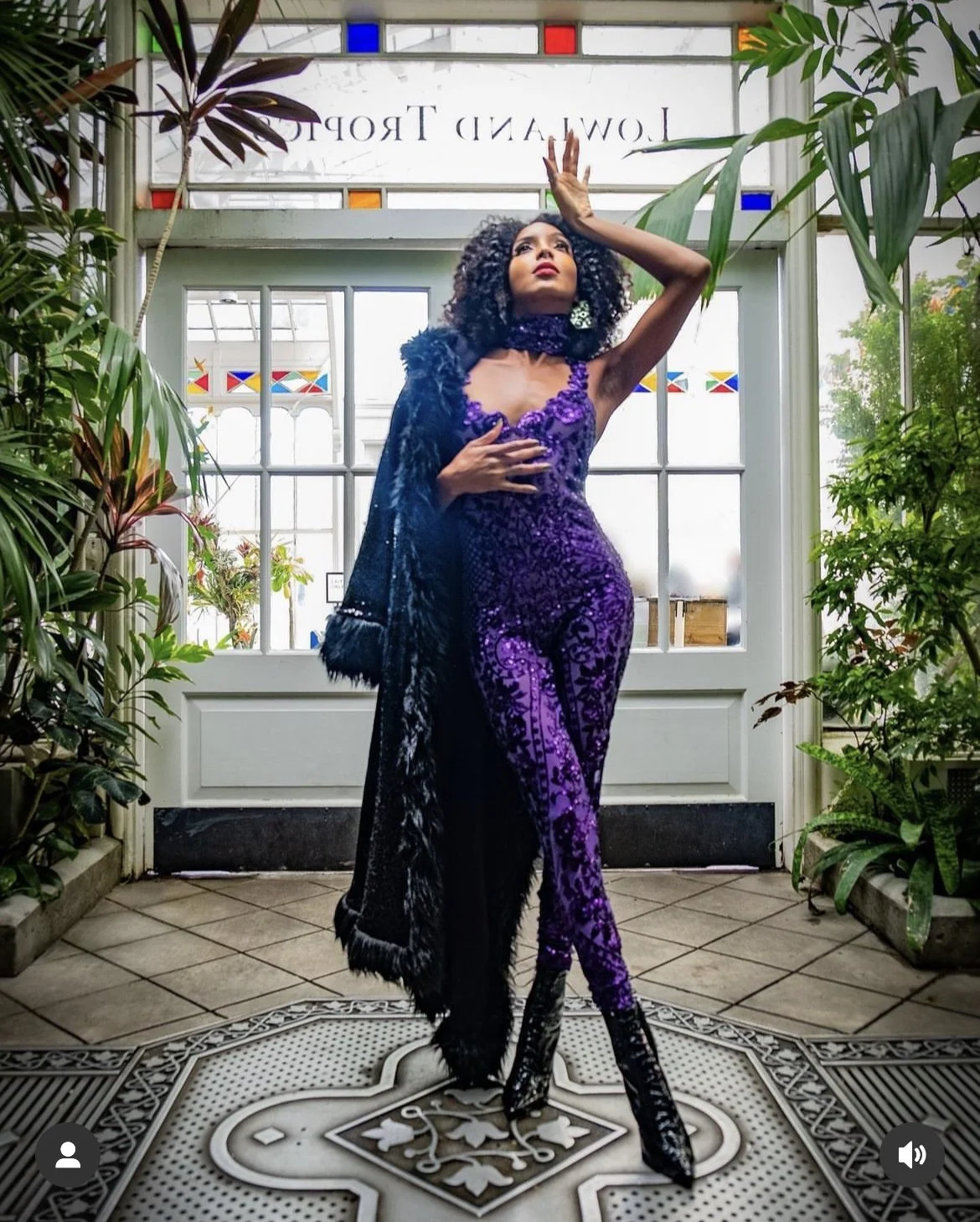 Magnetic woman, dating coaching, feminine dating , love coaching. attract emotionally available man