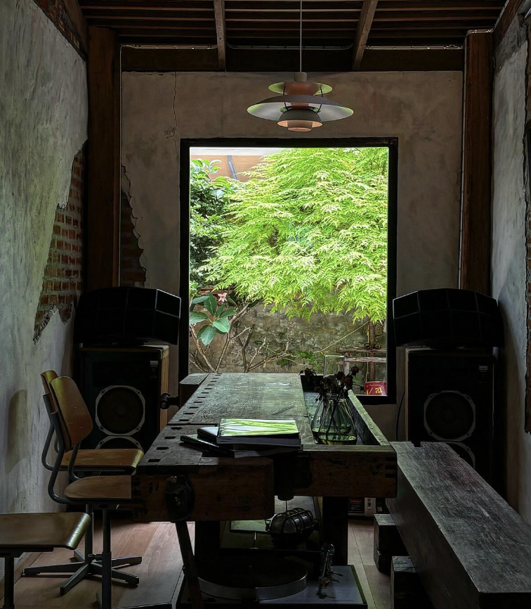 The Cafe has a zen vibe