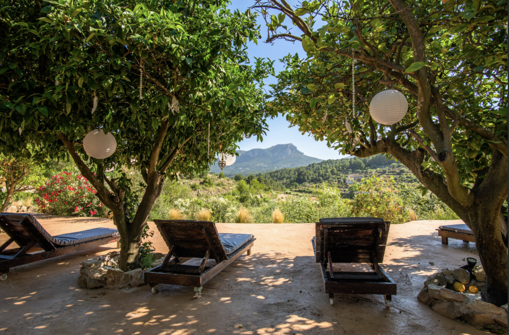 5 Profound Benefits of Going on a Yoga Retreat