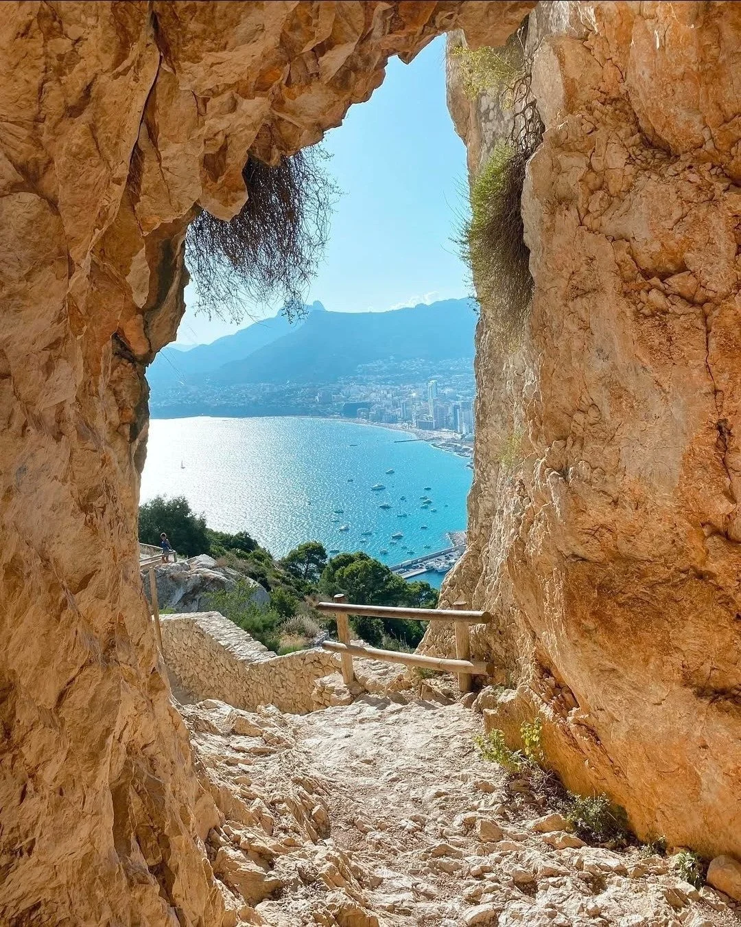 One of the things so many people love when visiting this part of the coast is hiking up El Pe&ntilde;&oacute;n de Ifach...
a steady climb, panoramic views, and that feeling of wow, I&rsquo;m really here.

During our Alicante Retreat, we&rsquo;ll offe