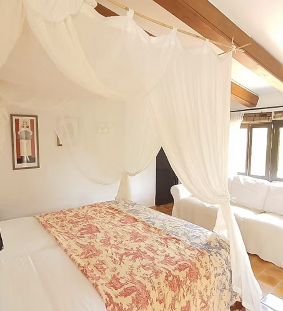 Reconnect at a Spanish Yoga Retreat where wellness meets tradition. Enjoy yoga and meditation in Spain, sound baths, Mediterranean meals, and deep relaxation. Sunkiss offers Yoga Retreats in Spain and Sound Healing Retreats Spain for mindful, soulful