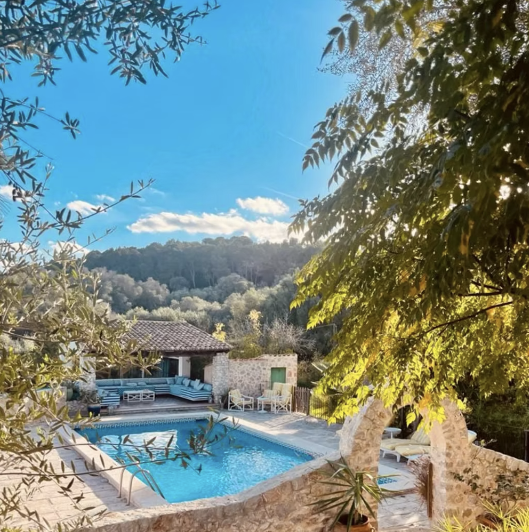 Reconnect at a Spanish Yoga Retreat where wellness meets tradition. Enjoy yoga and meditation in Spain, sound baths, Mediterranean meals, and deep relaxation. Sunkiss offers Yoga Retreats in Spain and Sound Healing Retreats Spain for mindful, soulful