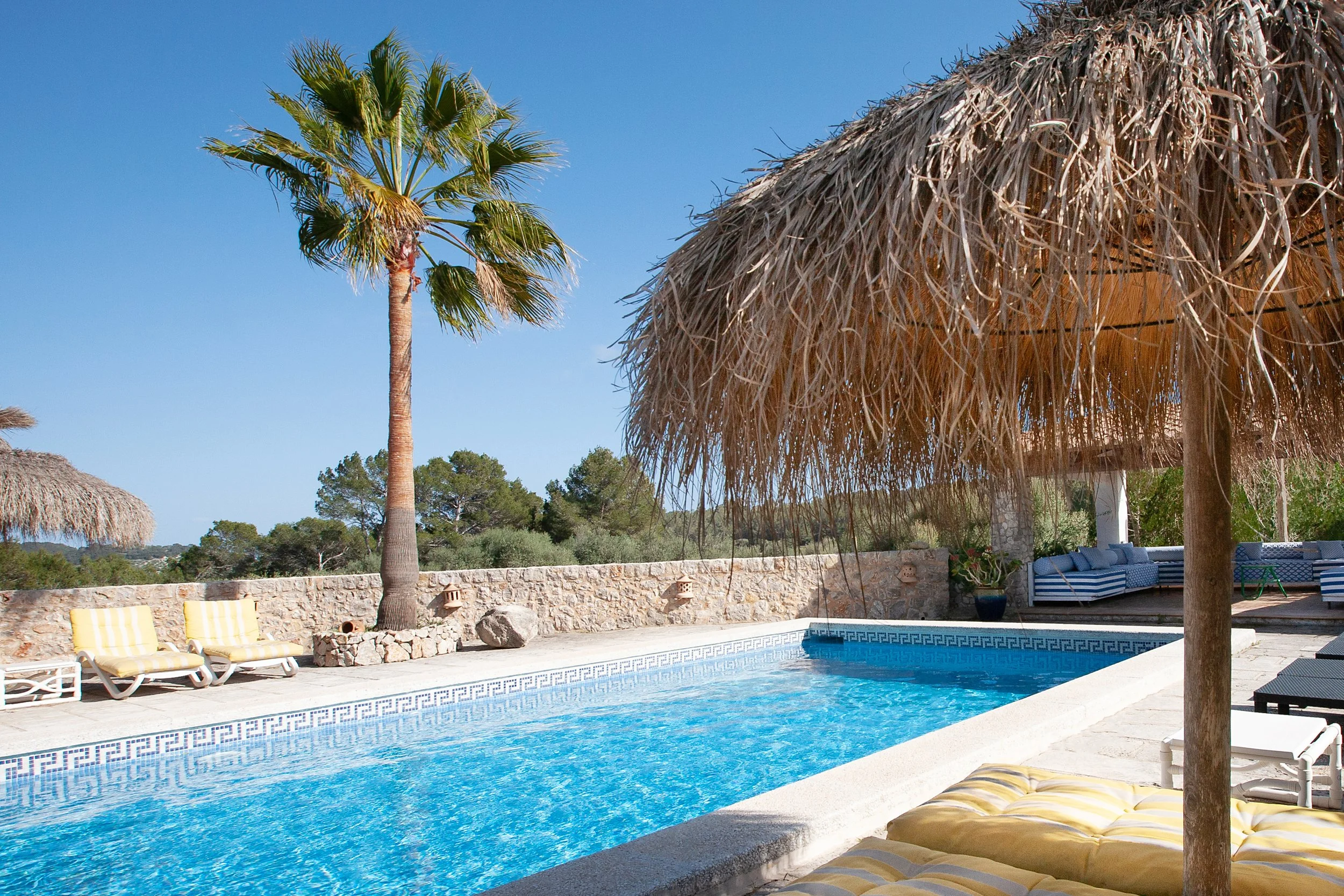 Join a Spanish Yoga Retreat designed for deep rest and renewal. Experience yoga and meditation in Spain, sound baths, Mediterranean meals, and true wellness. Sunkiss offers Yoga Retreats in Spain and Sound Healing Retreats Spain for soulful seekers.