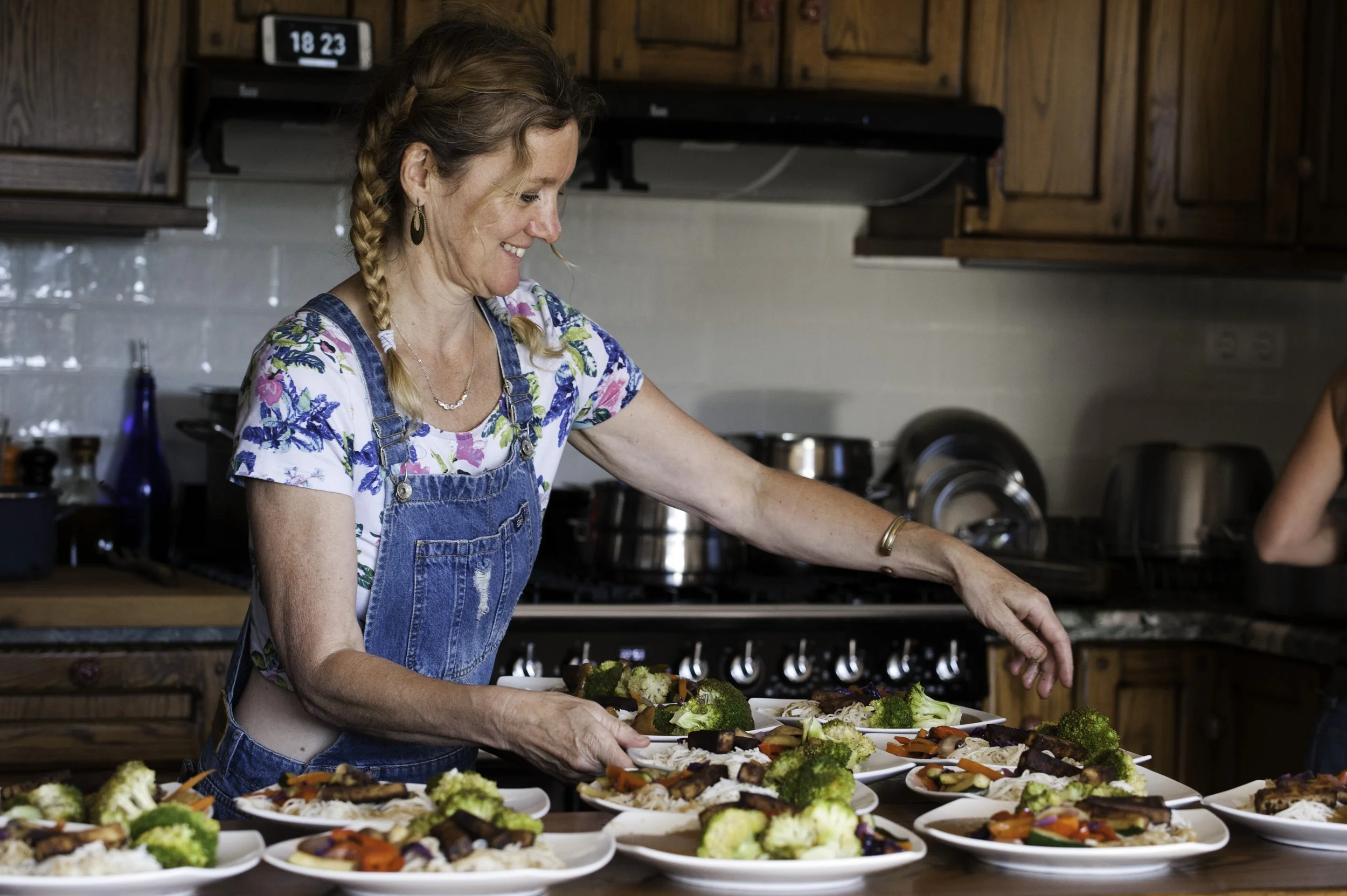 Sunkiss Yoga Retreats in Spain blend yoga and meditation in Spain, sound baths, and Mediterranean meals for a truly soulful escape. Join a Spanish Yoga Retreat or Sound Healing Retreat Spain and experience deep wellness, rest, and connection.