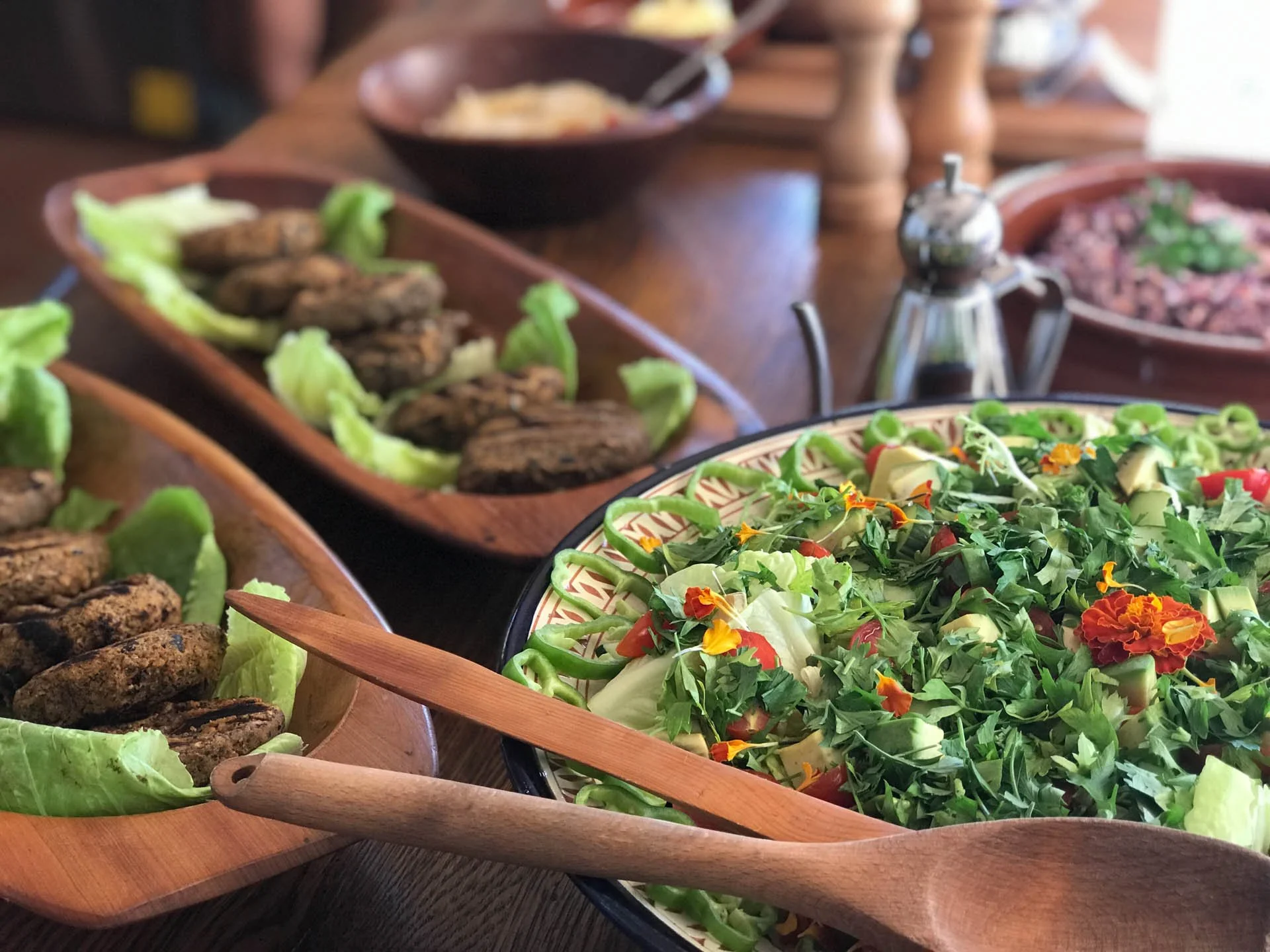 Sunkiss Yoga Retreats in Spain blend yoga and meditation in Spain, sound baths, and Mediterranean meals for a truly soulful escape. Join a Spanish Yoga Retreat or Sound Healing Retreat Spain and experience deep wellness, rest, and connection.