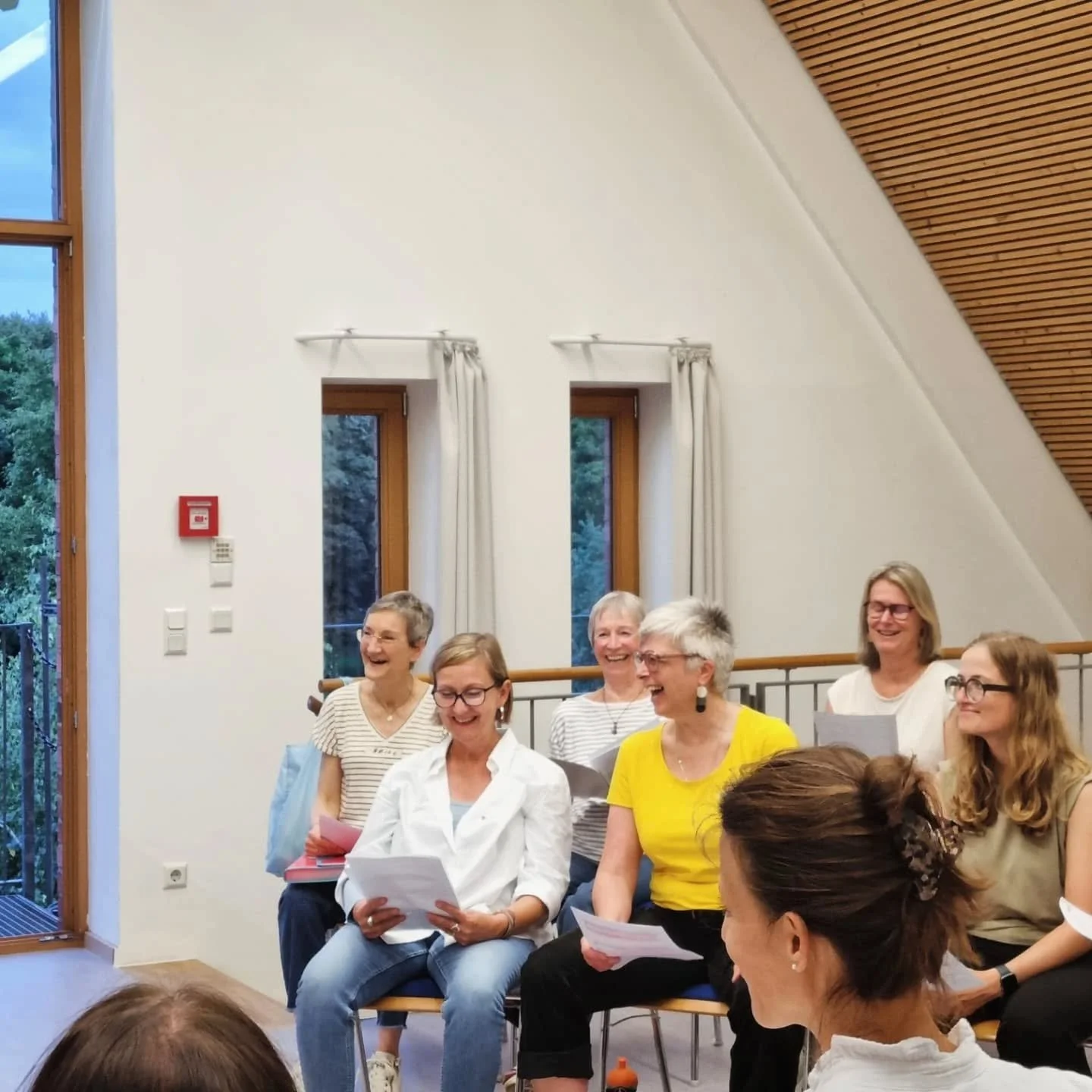 Die 2. Staffel vom Chorisorium ist gestartet! 😊🎉

Mit dabei: Alte und neue Gesichter, gute Laune und ganz viel Musik 🎶

Am n&auml;chsten Sonntag, den 7.9.25 singen wir um 11:10Uhr beim Tag der offenen T&uuml;r im B&uuml;rgerzentrum Altenberger Hof