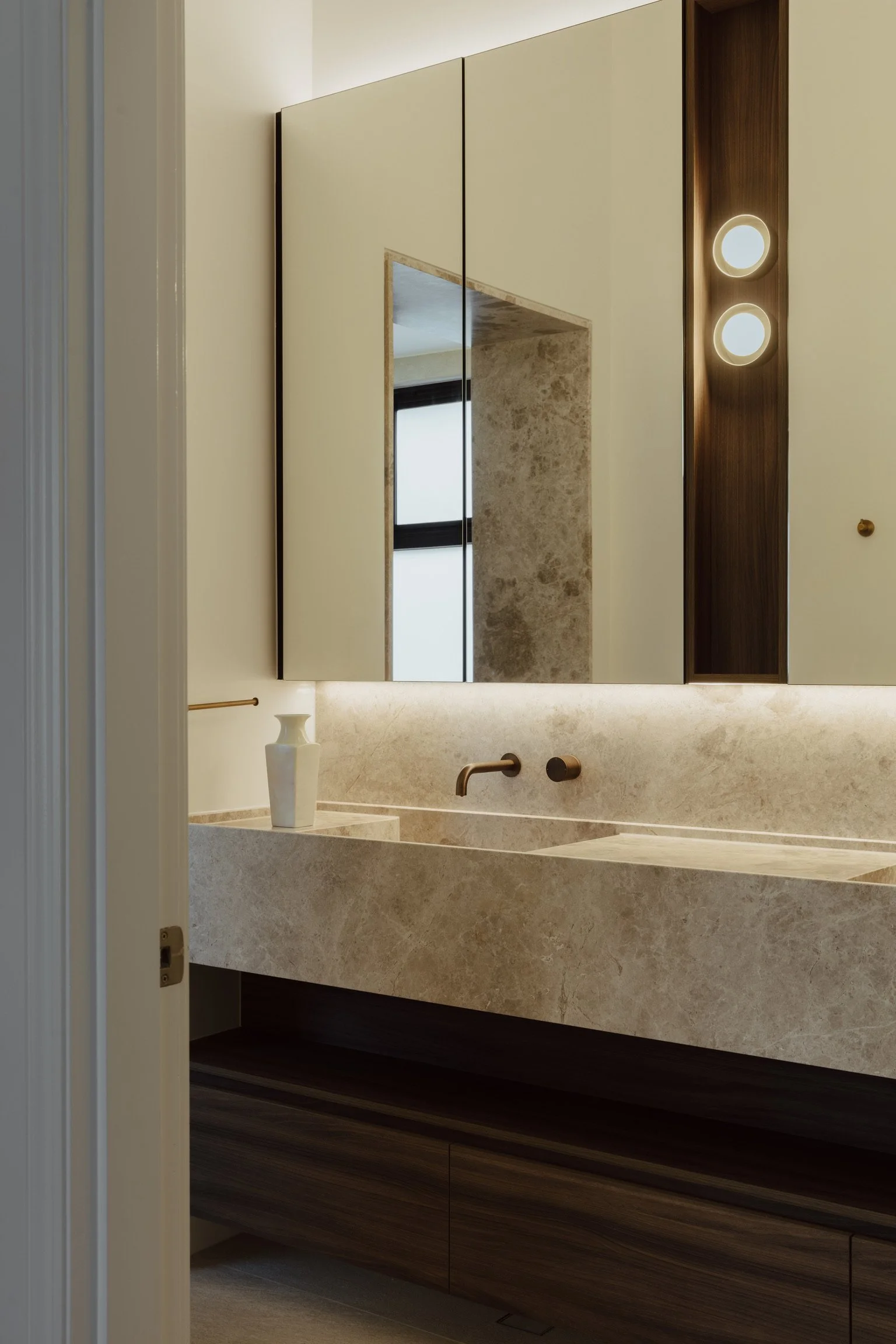 From Vision to Reality — How Reslu’s Design Process Delivers Luxury