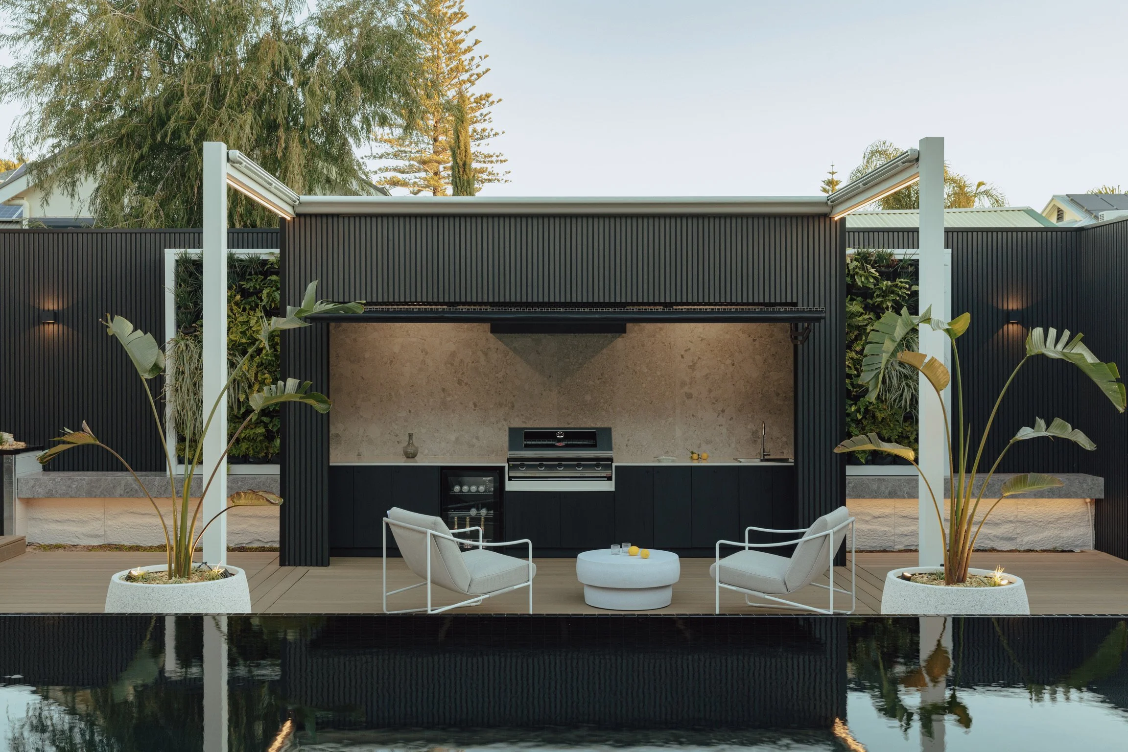 Luxury outdoor entertaining area in an Adelaide home designed and built by Reslu