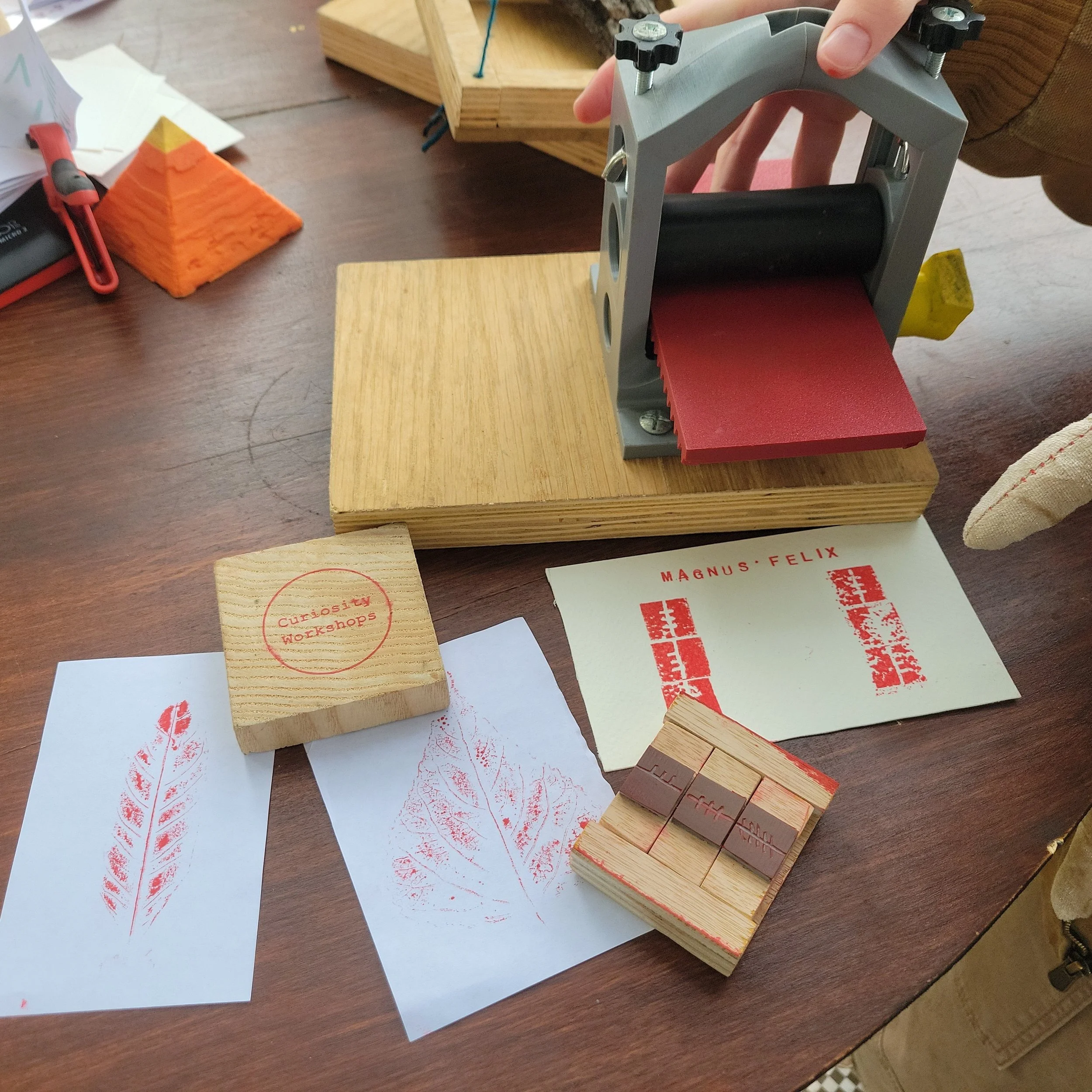 We're cooking on gas (see last pic) ahead of the Autumn Camp on The Making of Symbols and Languages.

Late nights at the South London Makerspace workshop and (one) early morning in Hilly Fields, with plenty of stamping, printing, Ogham (also known as