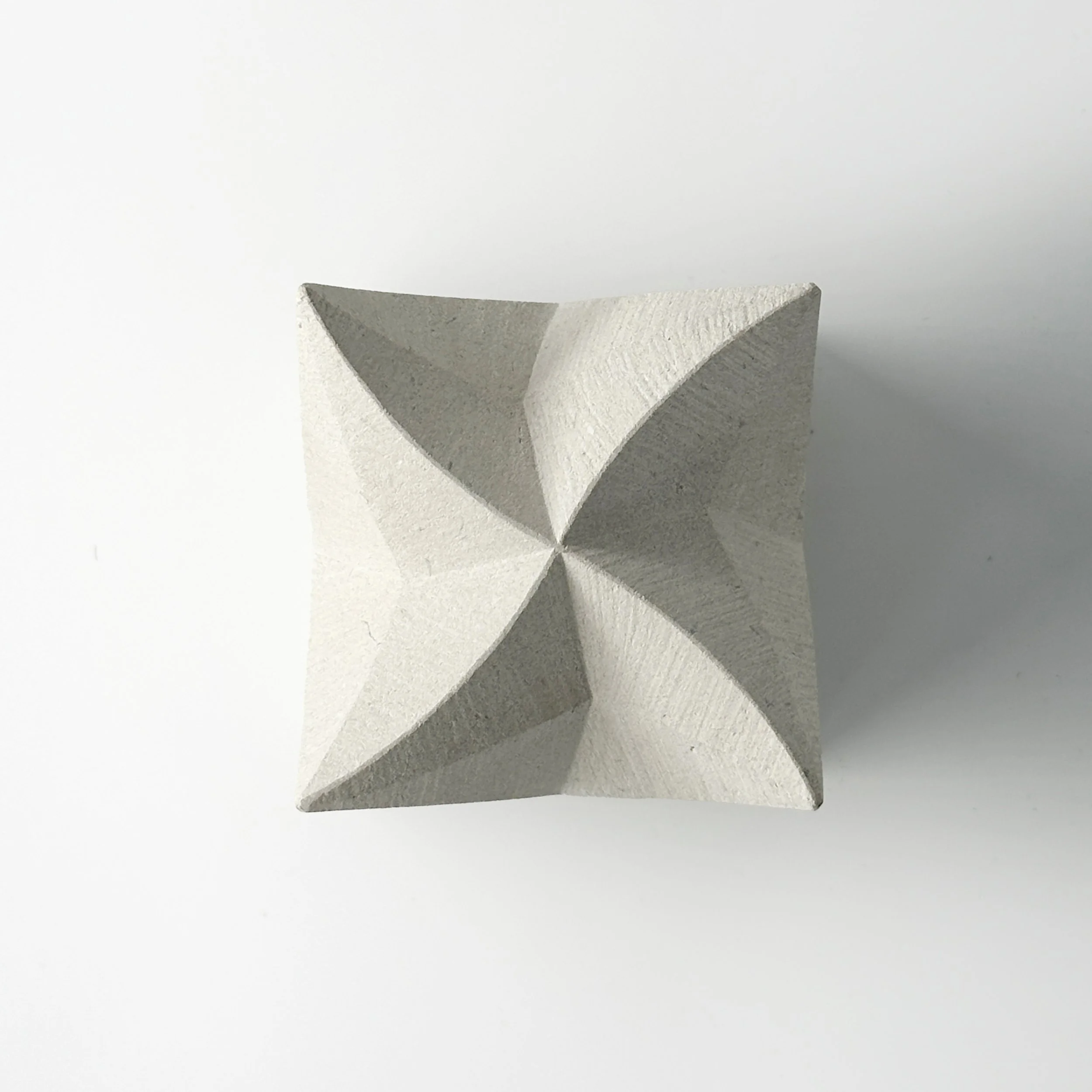  Zoë Wilson (b. 1985)   Palm Series Miniatures: Verso  
RECENTLY ADDED