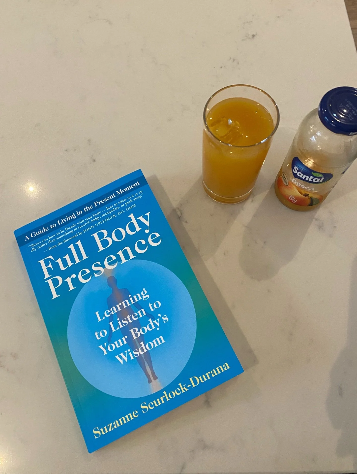 I hope my March reads show my range 😂 Most of these were excellent reads that I really recommend - the Emily Henry book was my first one of hers and mostly just a bit of fun. Let me know if you&rsquo;ve read any of these!

#books #bookstagram