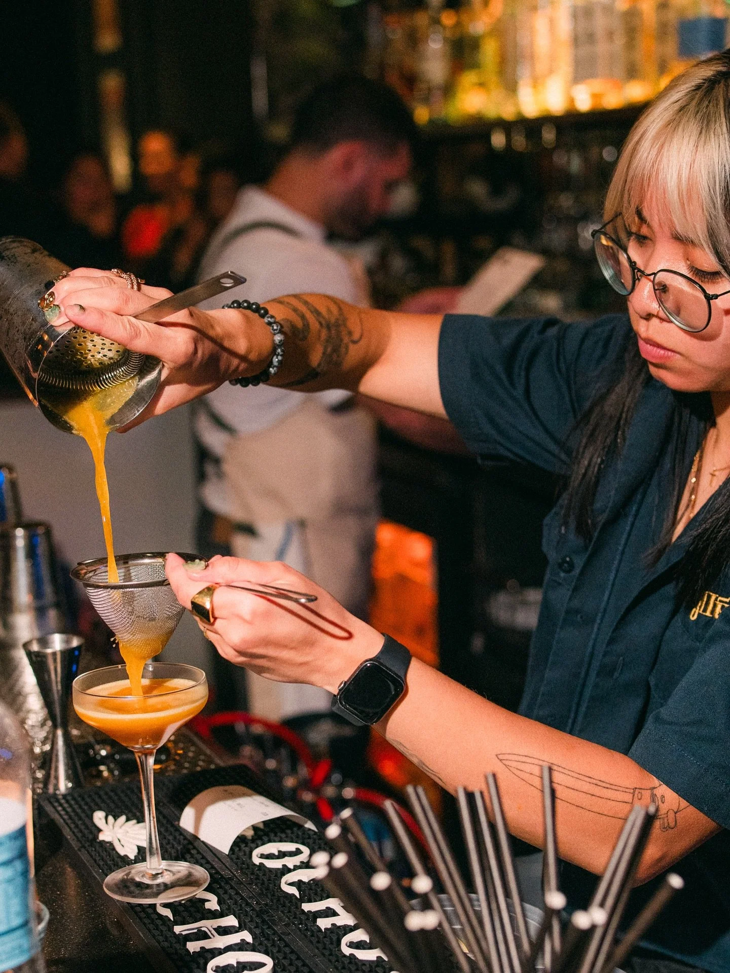 Your drink&rsquo;s getting ready 🥂

Reserve a spot (link in bio)  📷:&nbsp;@cmcintoshphoto

#meraibar&nbsp;#elevateddivebar&nbsp;#bostonbars&nbsp;#bostoneats&nbsp;#bostonfoodies&nbsp;#bostoncocktails&nbsp;#brooklinevillage