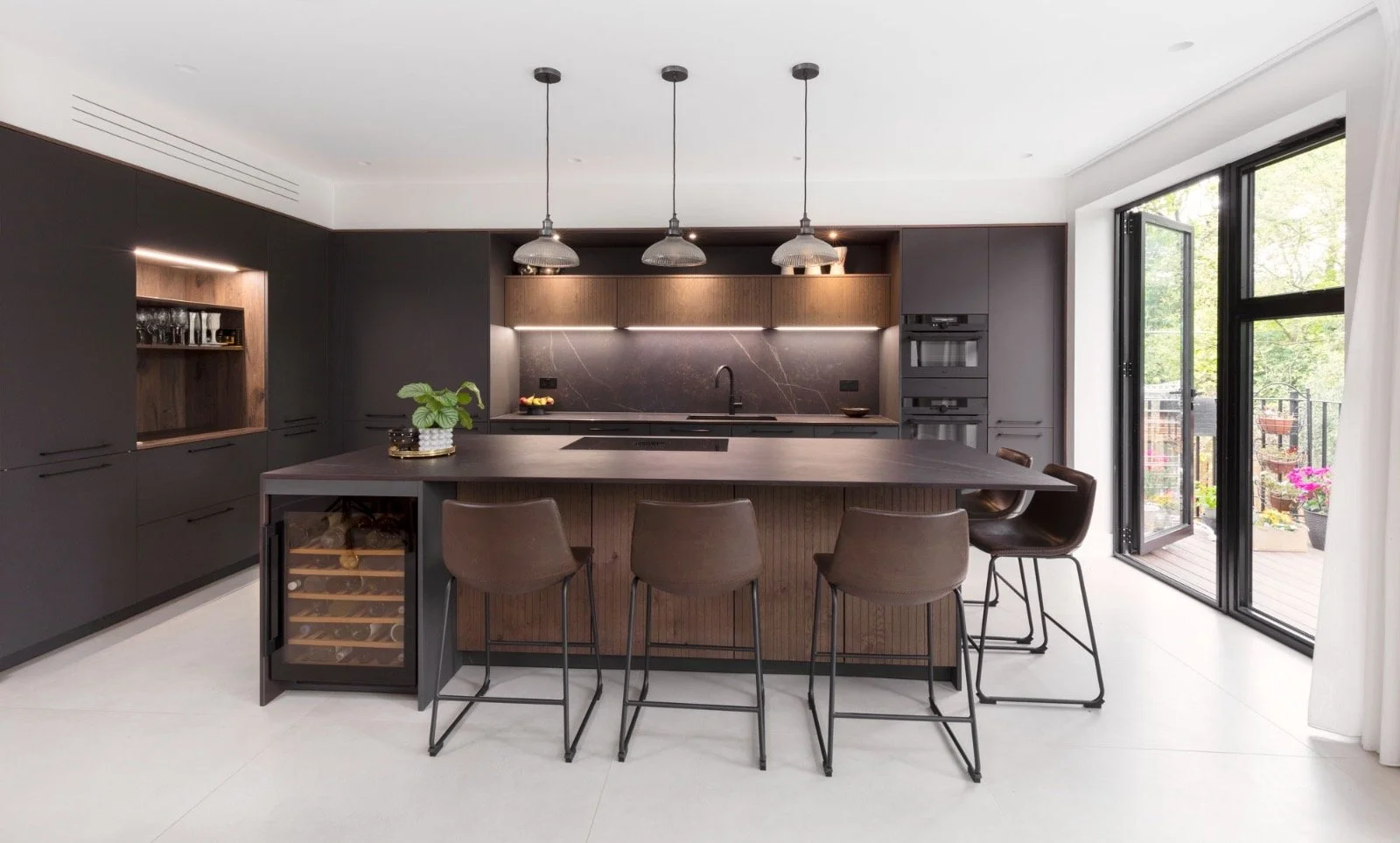 f7ab84ba-1d52-47a3-bb3a-df232472a5ef 2.JPG