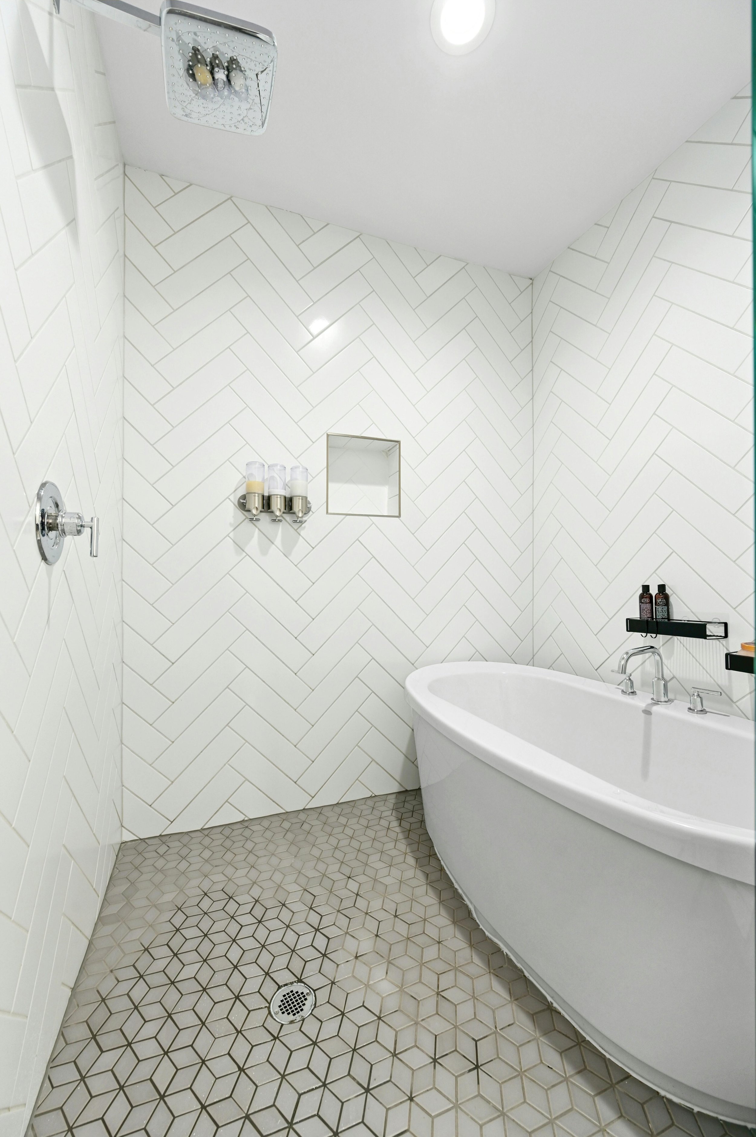 017-456959-4604 Longevity Dr 26_13102439.jpg