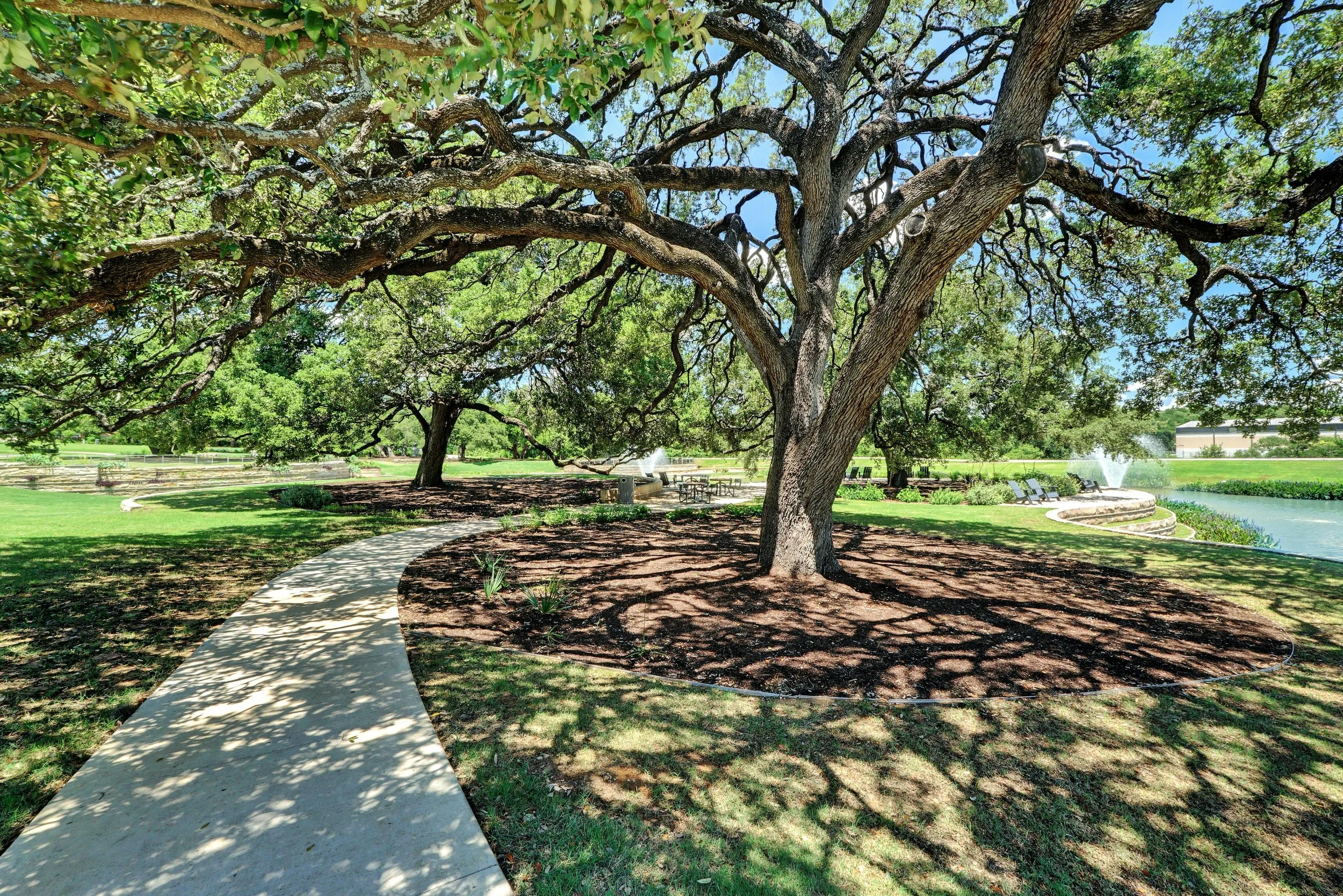 031-456959-The Grove 2240_13102452.jpg