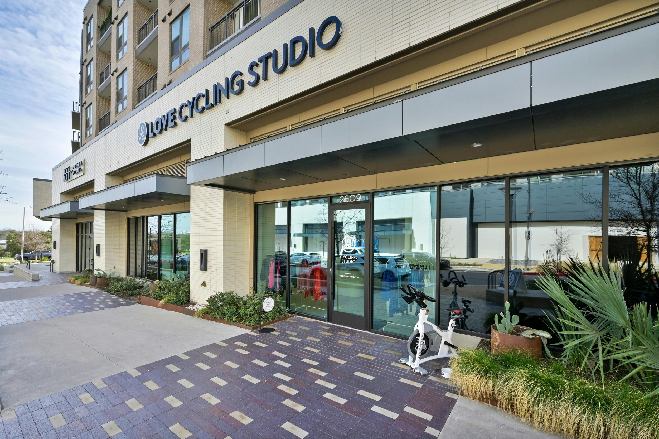 036-456959-78703 - The Grove - Austin 01_13102444.jpg