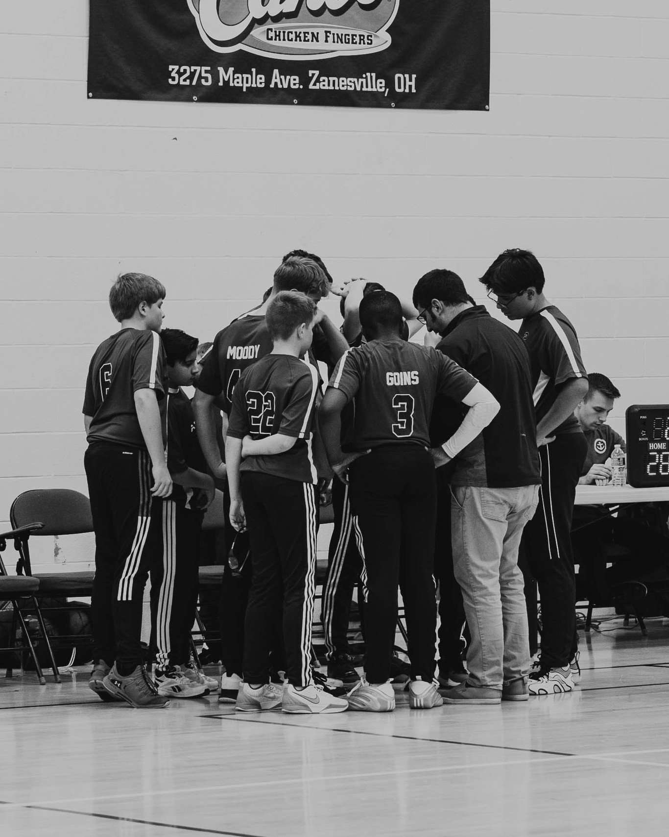 Come out TONIGHT for our last home game! Our Arrows will take on Warsaw's Warriors! 🏀🏹

Be at the YMCA at 6PM and bring your school spirit!