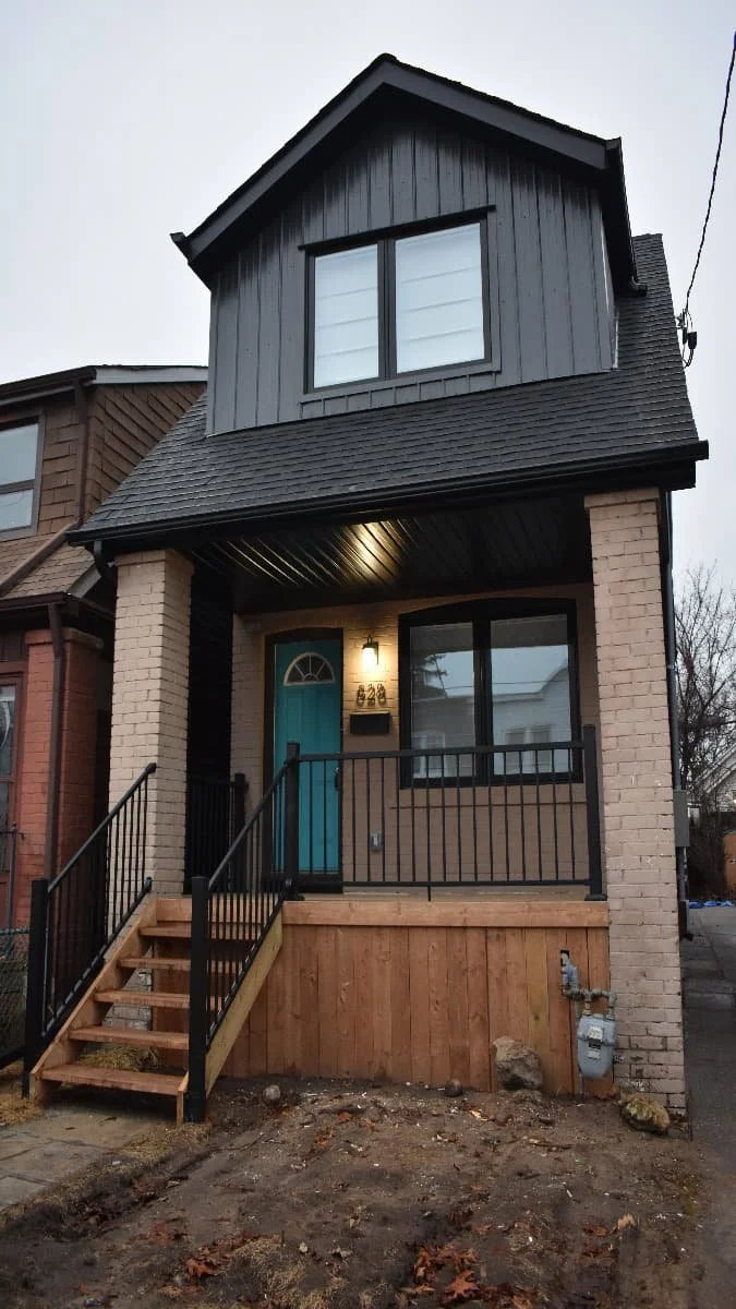 Second storey addition to traditional Toronto home