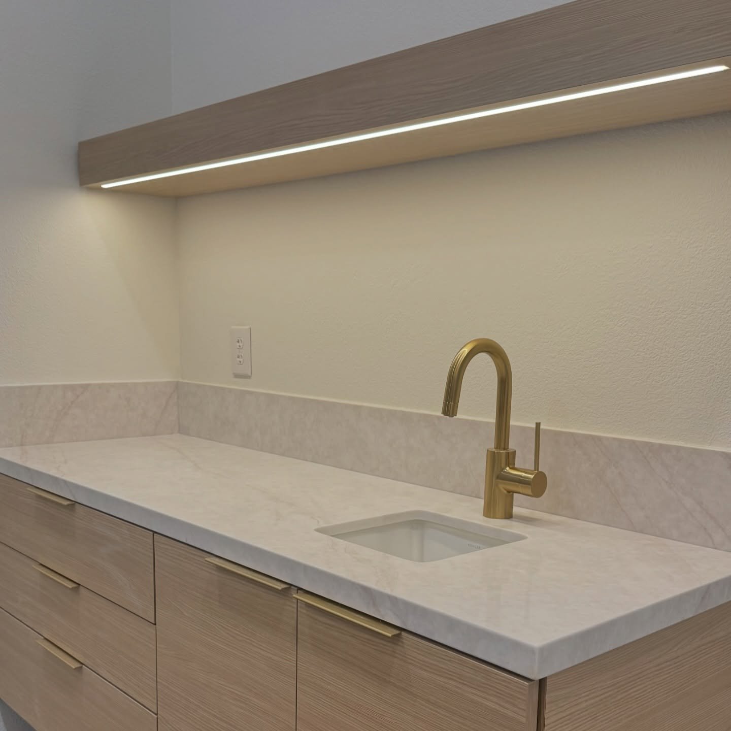 We are getting so close to opening our new location! We are in the final stages and are aiming to open mid June, stay tuned!!

📍7703 N El Capitan Way
Suite 140
Las Vegas, NV 89143