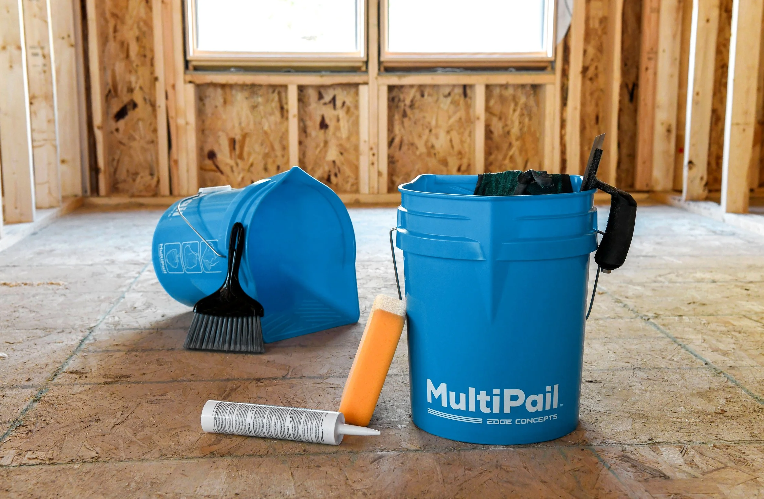 ART.MultiPail_ProductHero_Jobsite_EdgeConcepts_02(291)_RGB.jpg