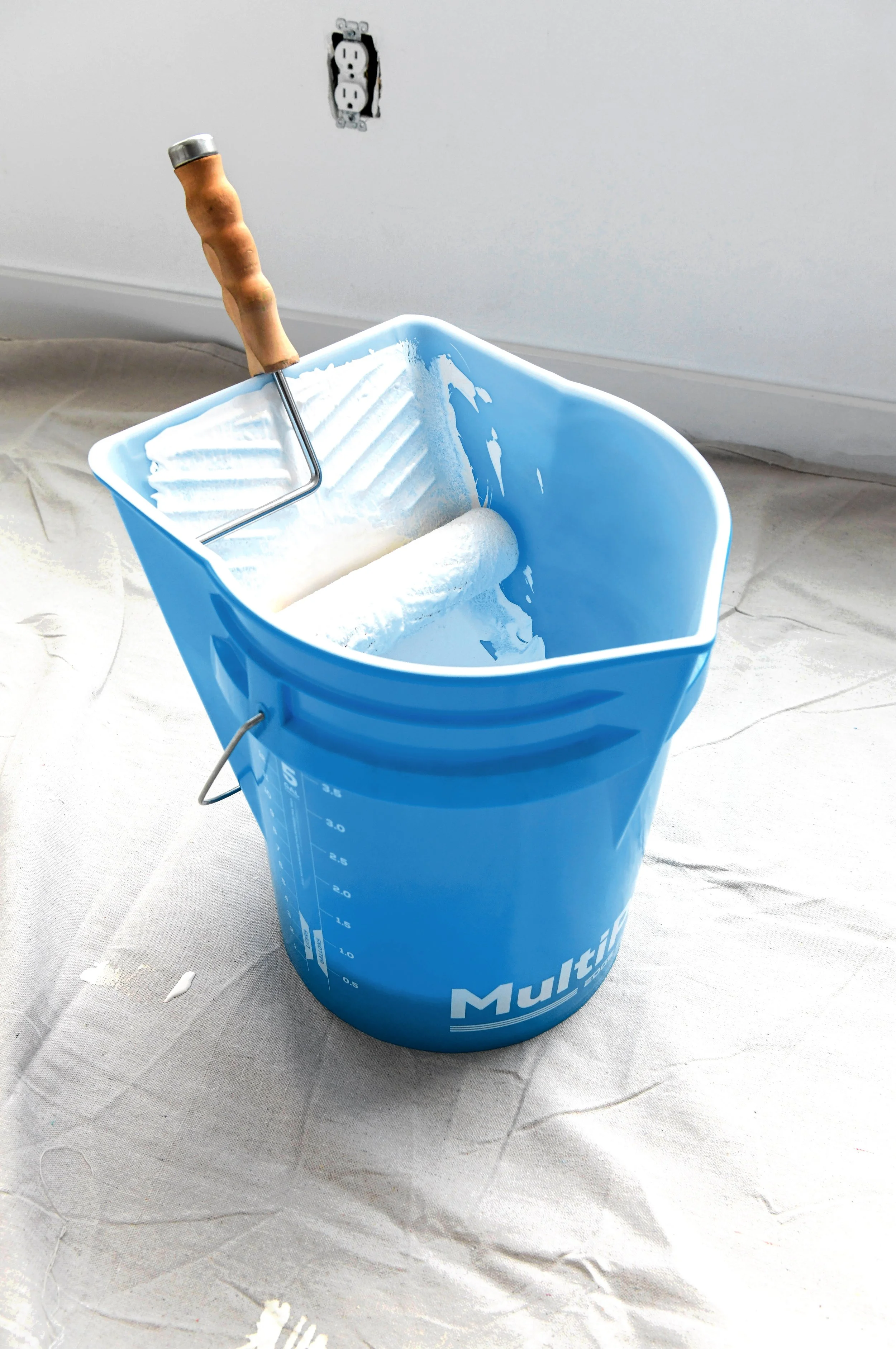 ART.MultiPail_ProductInUse_Paint&Liner_EdgeConcepts_06(154)_RGB.jpg