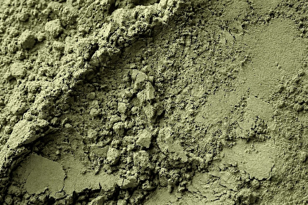 genmaicha powder close up.jpeg