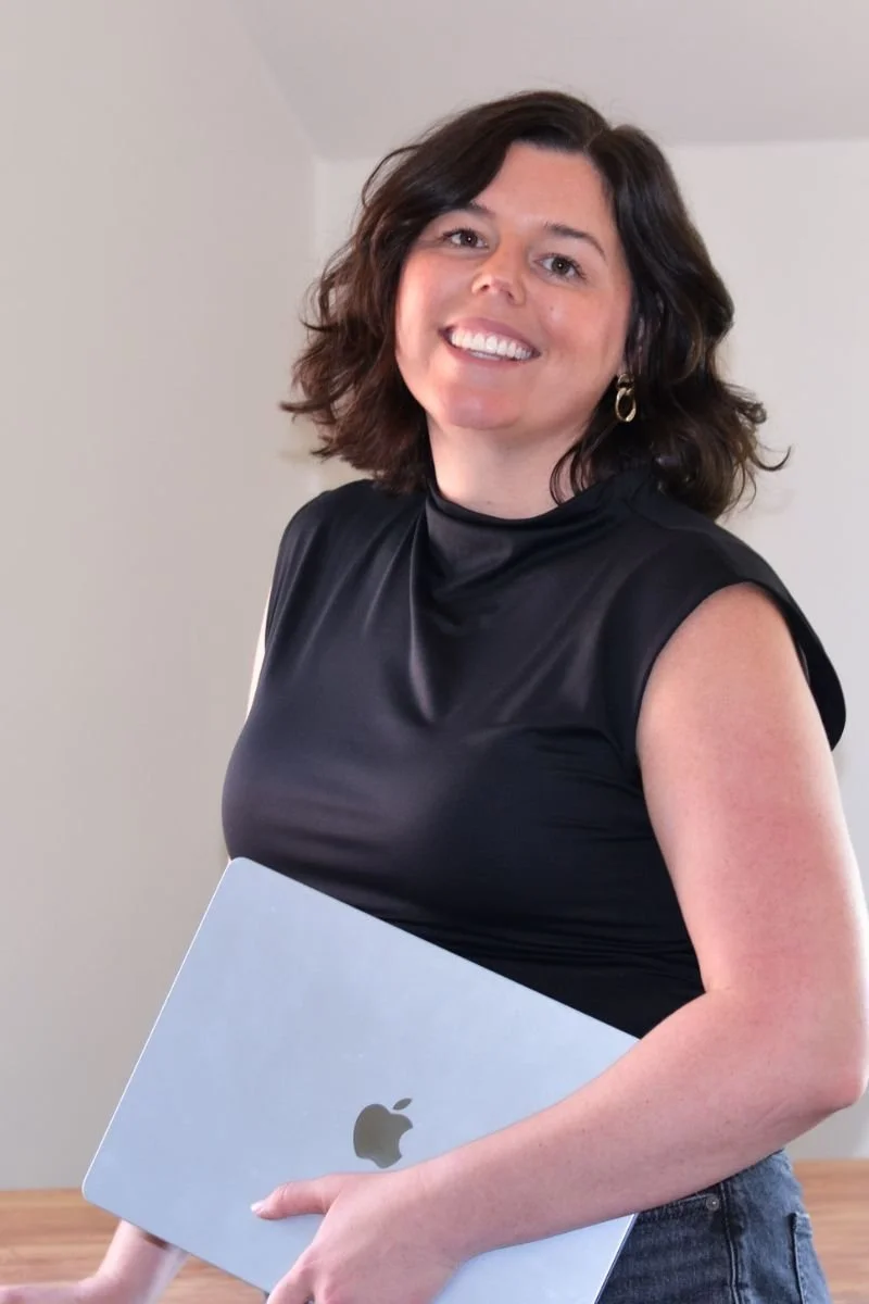 AI SEO content marketing expert Laura Seelinger