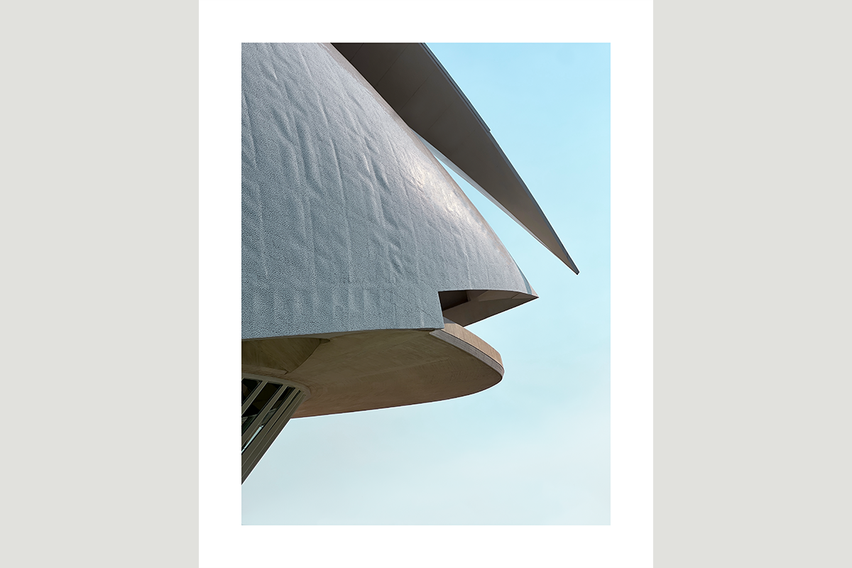 Skyward Curve – Valencia