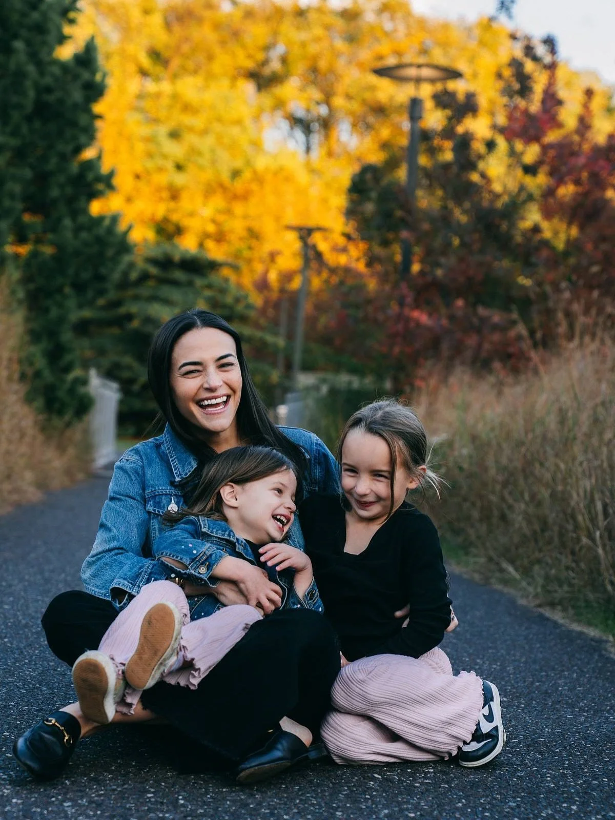 Meet the Eldrich family! &hearts;️

#fallfamilyphotos #phillyfamilyphotographer #phillyphotographer #delawarephotographer #fallminisessions #minisessionsphilly #phillyminis #fallfamilyminis #familyphotography #familysession #autumnportraits #fallport
