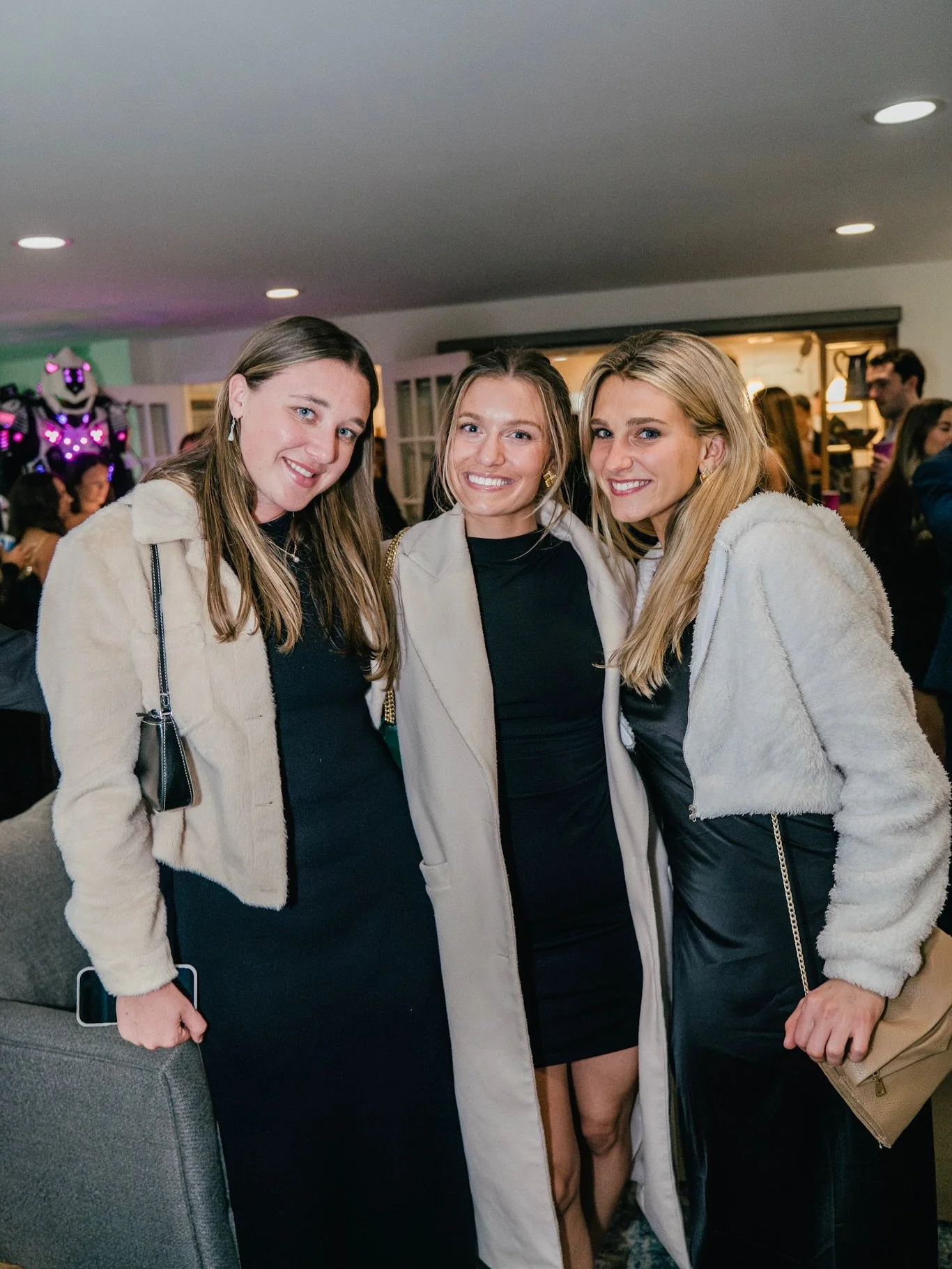 They celebrated 2025, and all that's to look forward to in 2026! 🎇

#newyearseve #nyevibes #nyecelebration #partyphotography #candidmoments